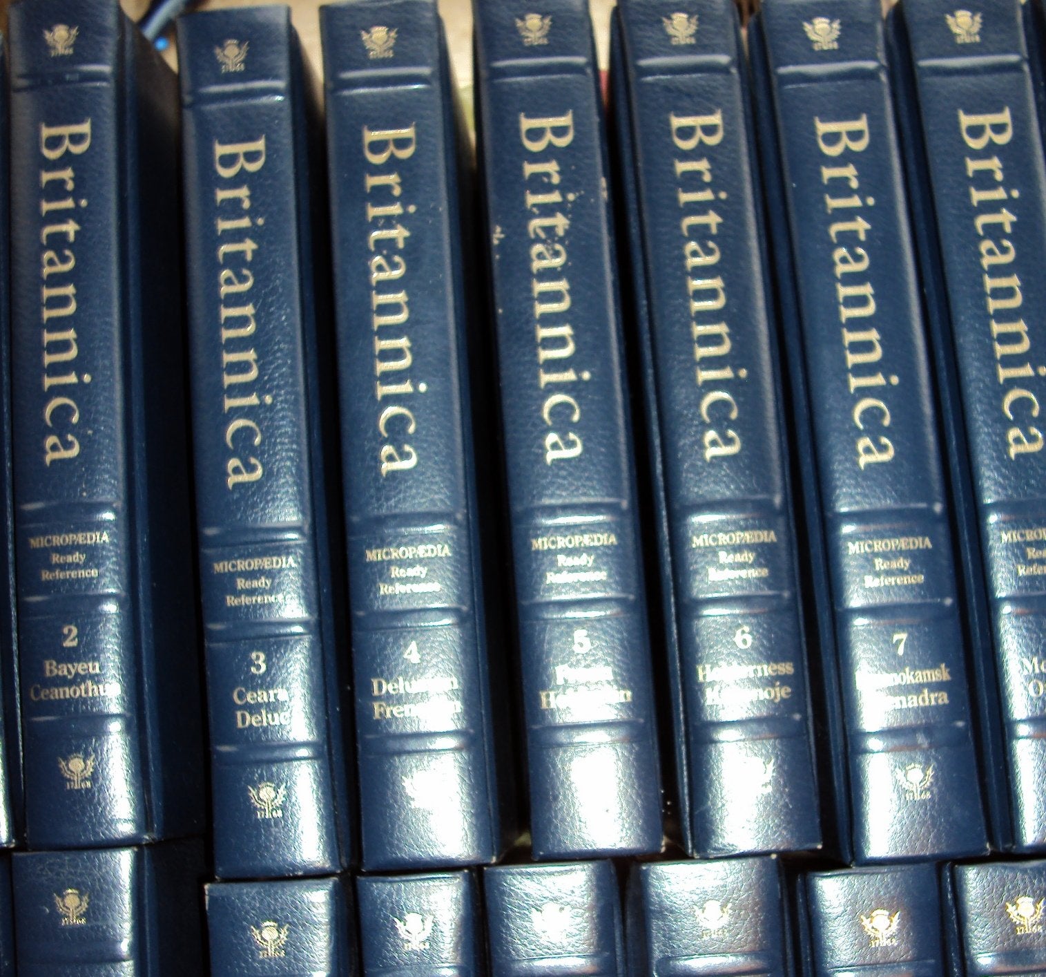 Encyclopaedia Britannica  32 Volume set,Used