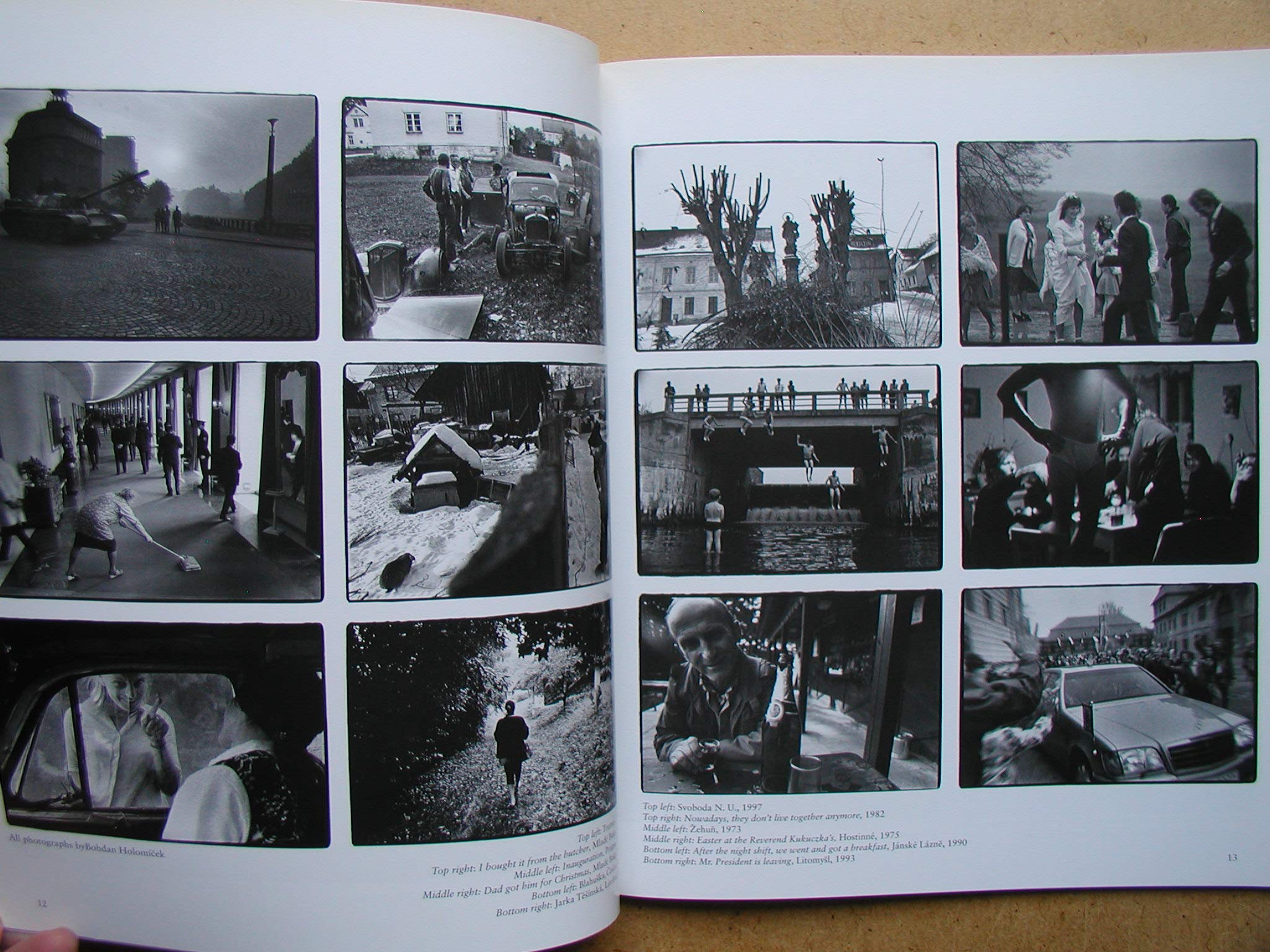 Crossing Borders: Contemporary Czech and Slovak Photography (APERTURE),Used