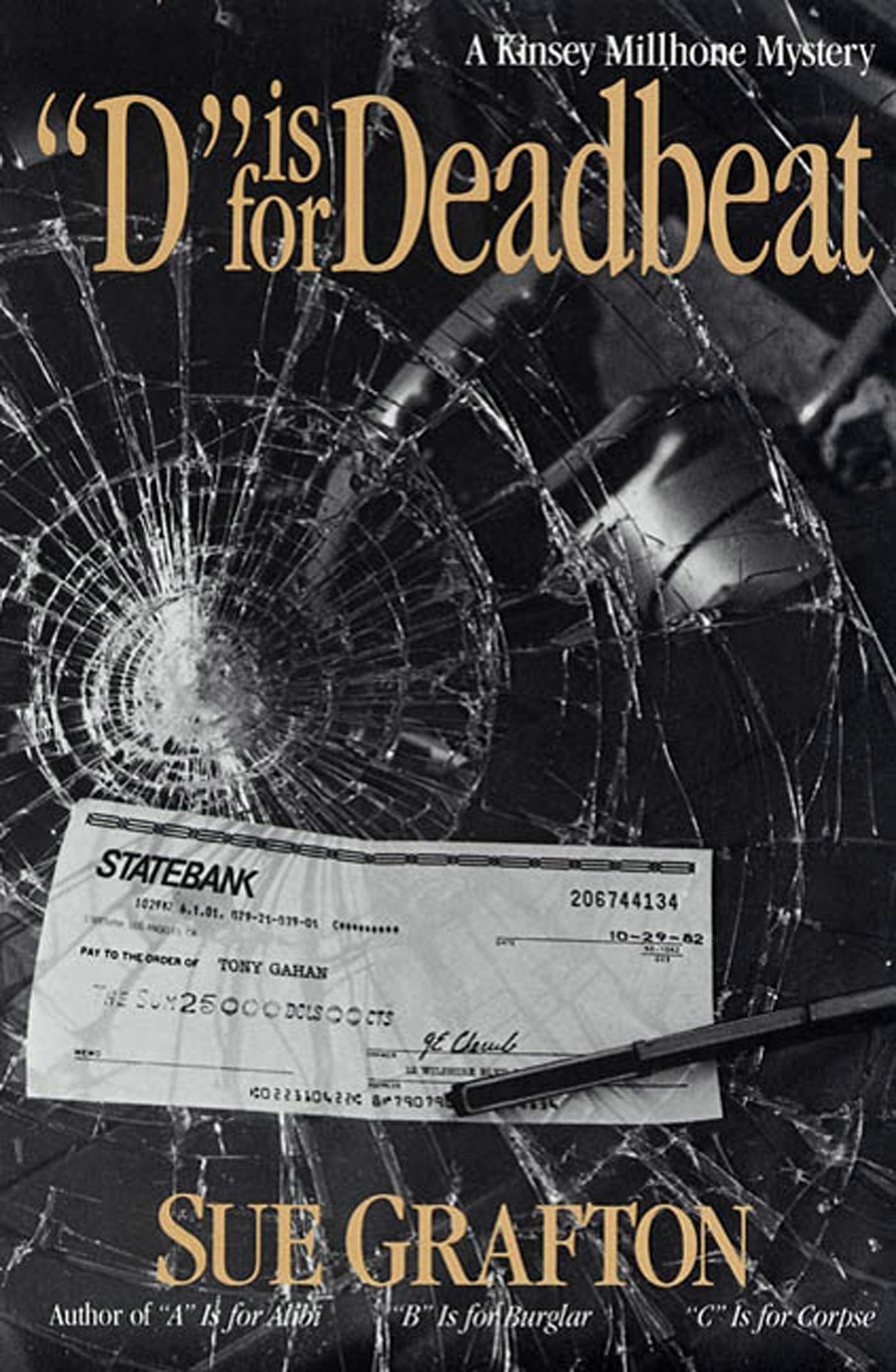 D Is for Deadbeat: A Kinsey Millhone Mystery,Used