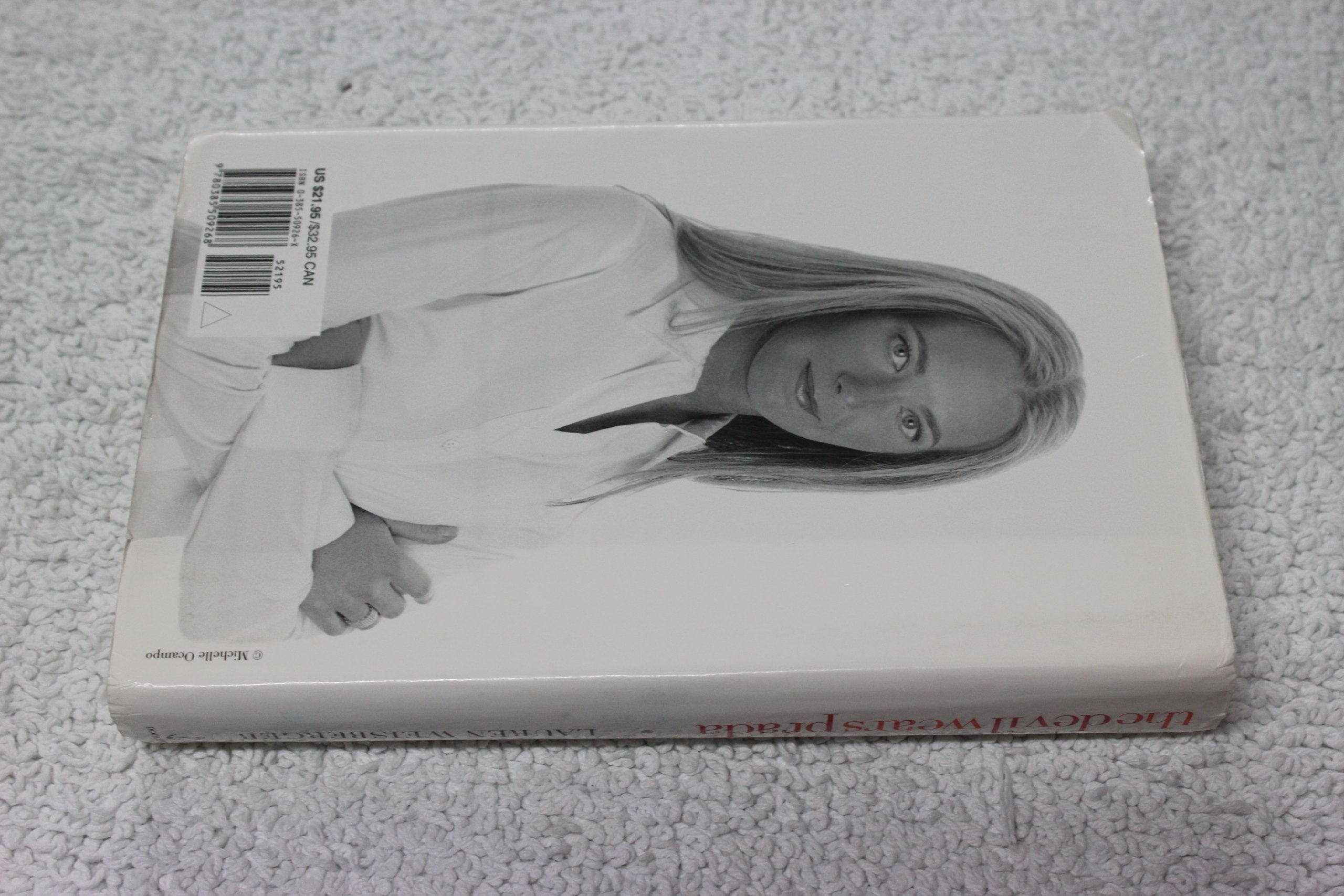 The Devil Wears Prada: A Novel,New