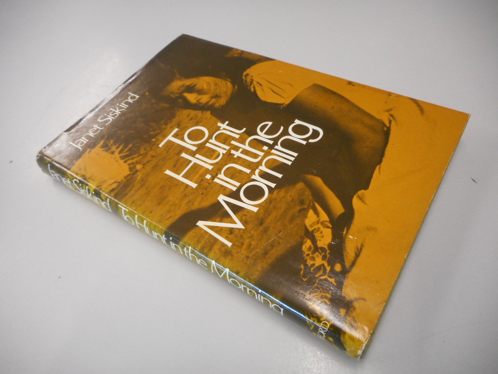 To Hunt in the Morning.,Used