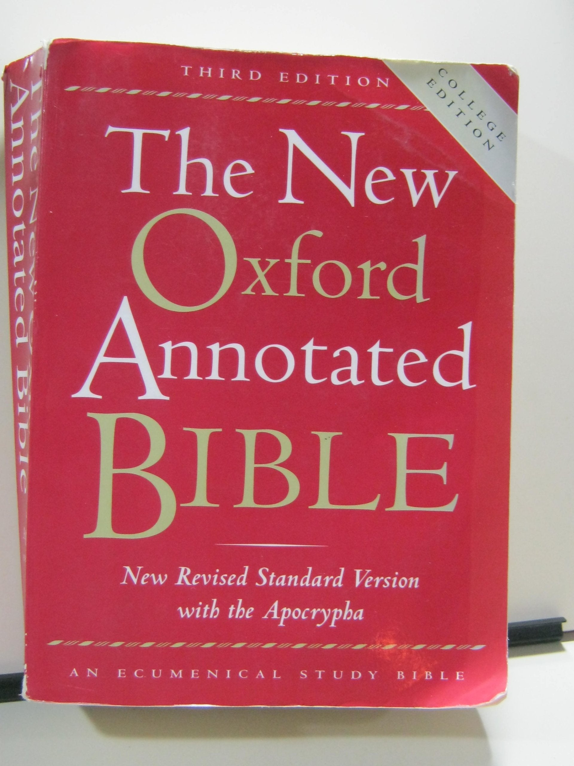 The New Oxford Annotated Bible With The Apocrypha, Third Edition, New Revised Standard Version,New