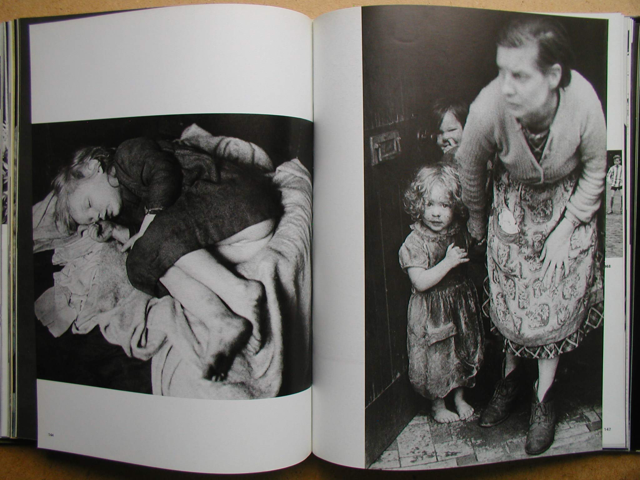 Snowdon, a photographic autobiography,New