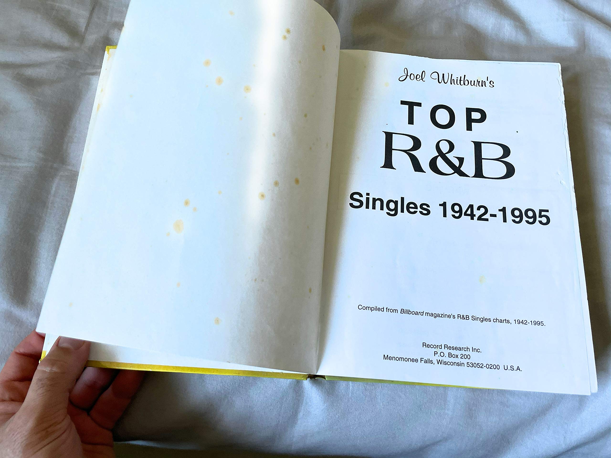 Top R&B Singles 19421995: Hardcover (Top R & B Singles),Used