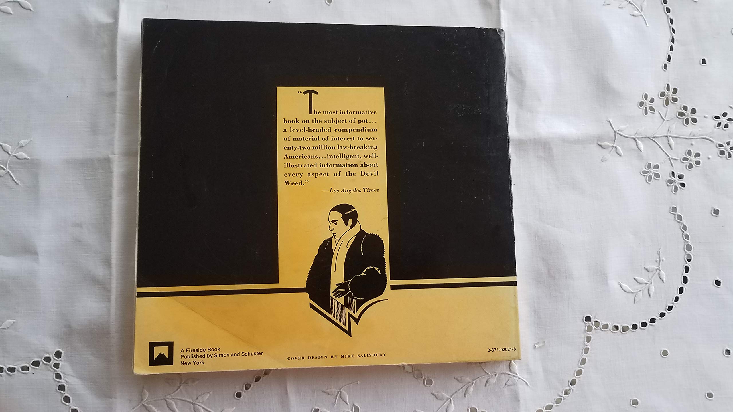 Connoisseur'S Handbook Of Marijuana,Used