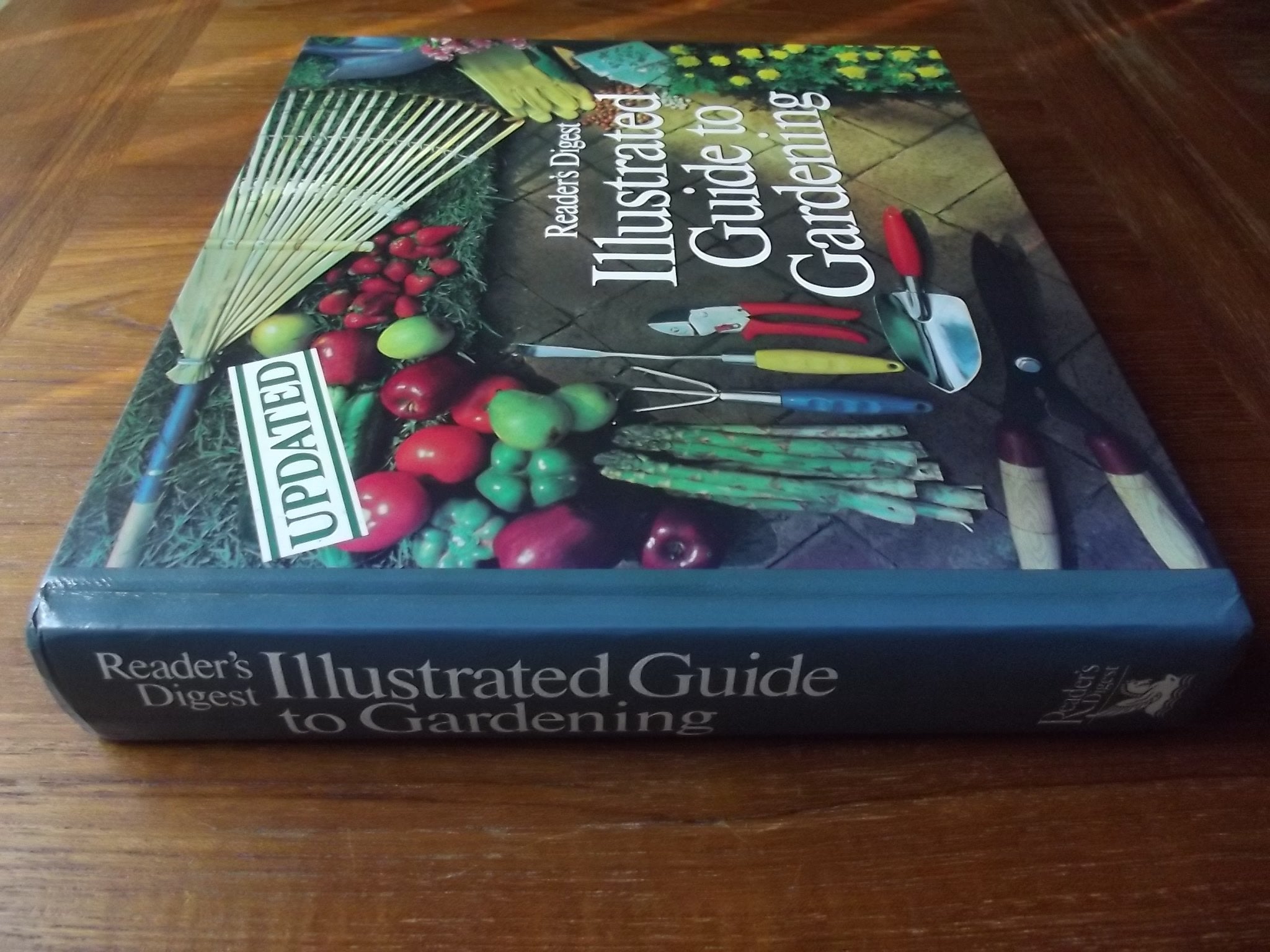 Illustrated Guide To Gardening (Updated W/ Color),Used