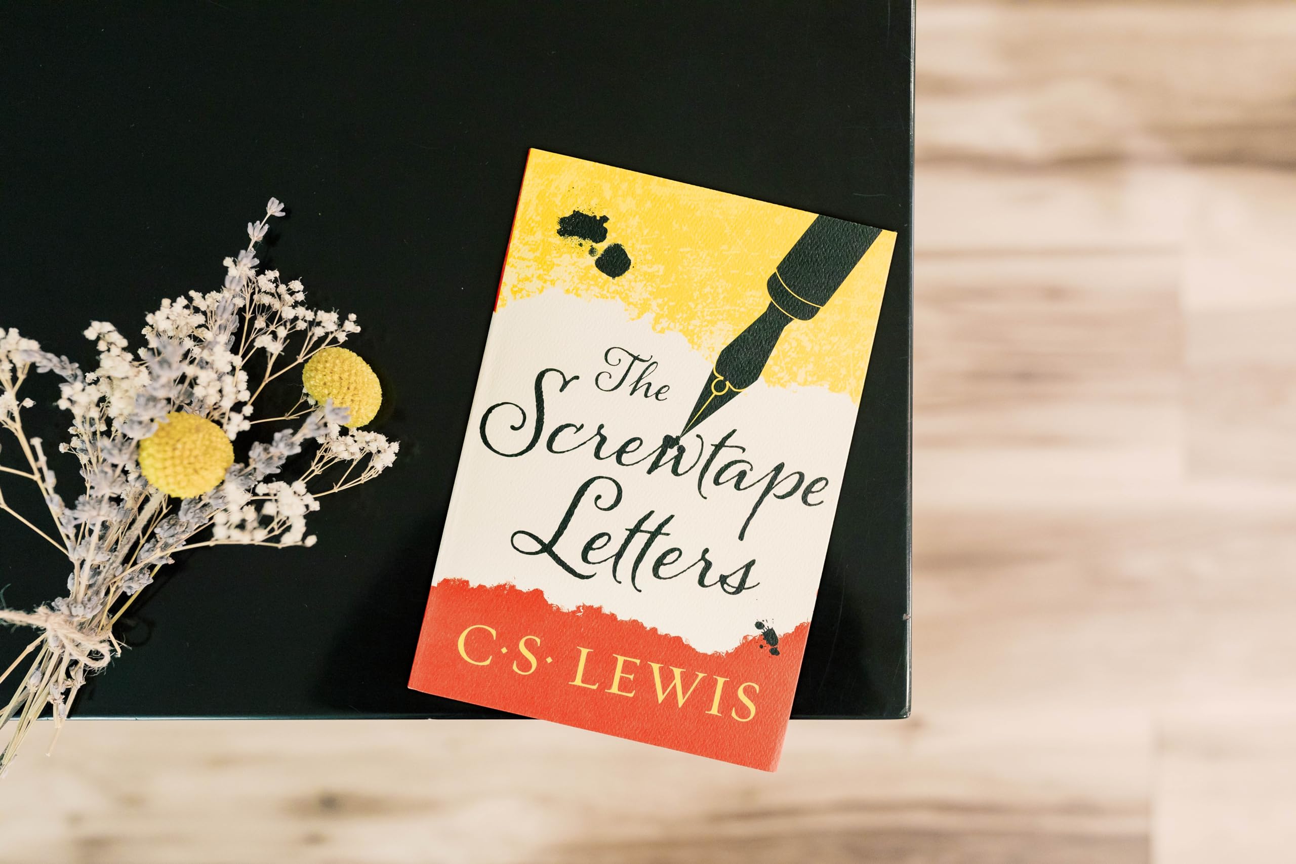 The Screwtape Letters (The C.S. Lewis Signature Classics),Used