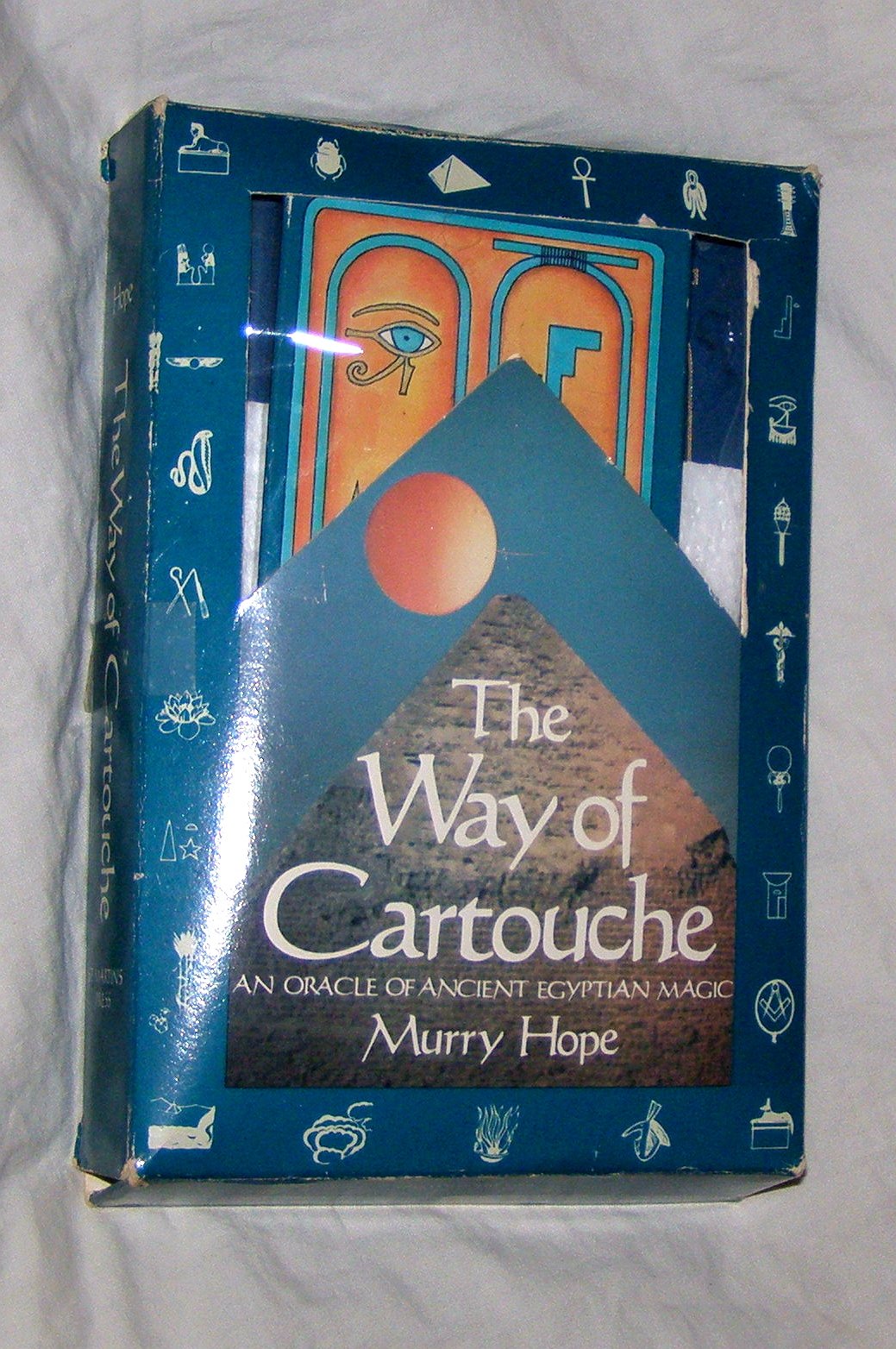 The Way Of Cartouche: An Oracle Of Ancient Egyptian Magic