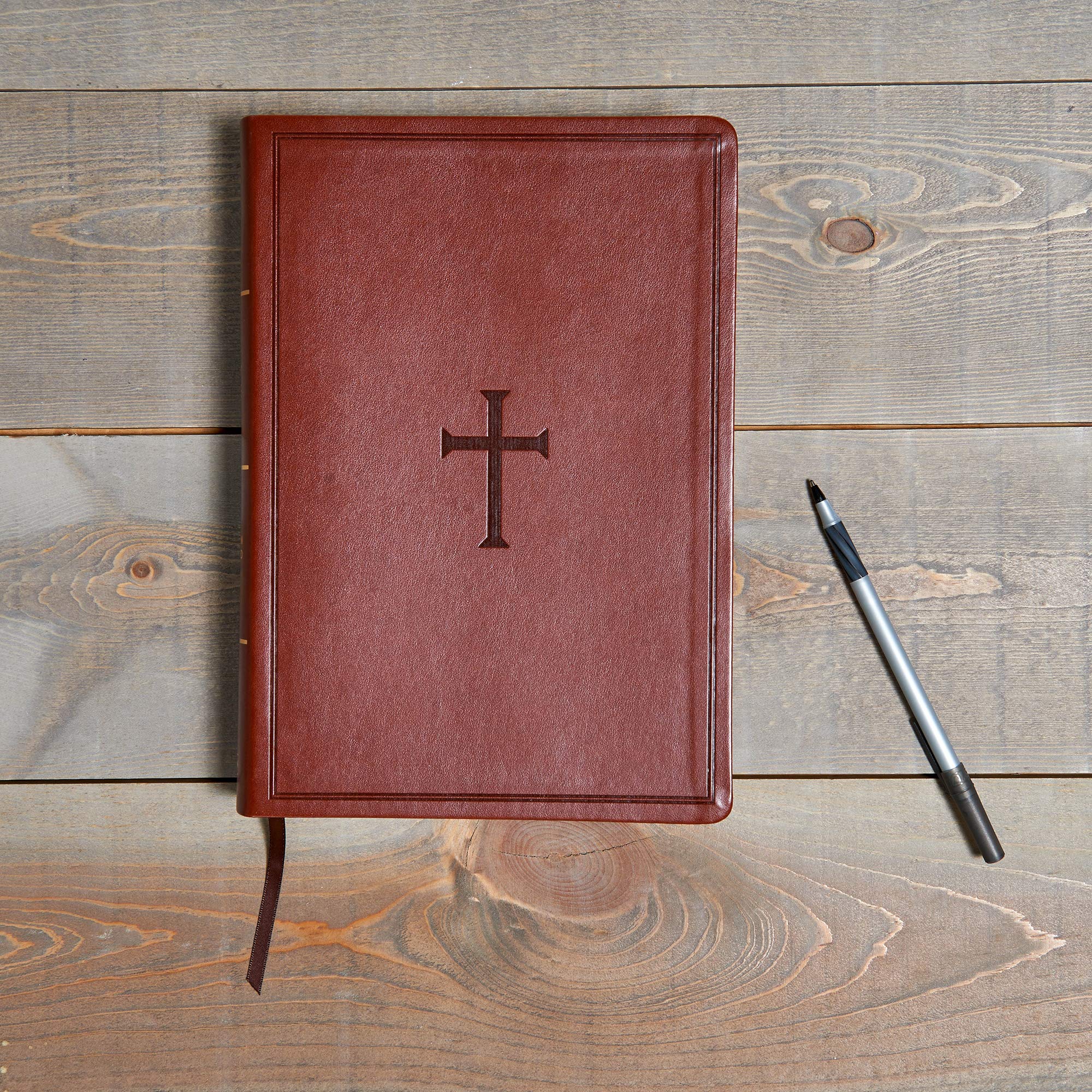 CSB Large Print Personal Size Reference Bible, Brown LeatherTouch, Red Letter, Presentation Page, CrossReferences, FullColor M,Used