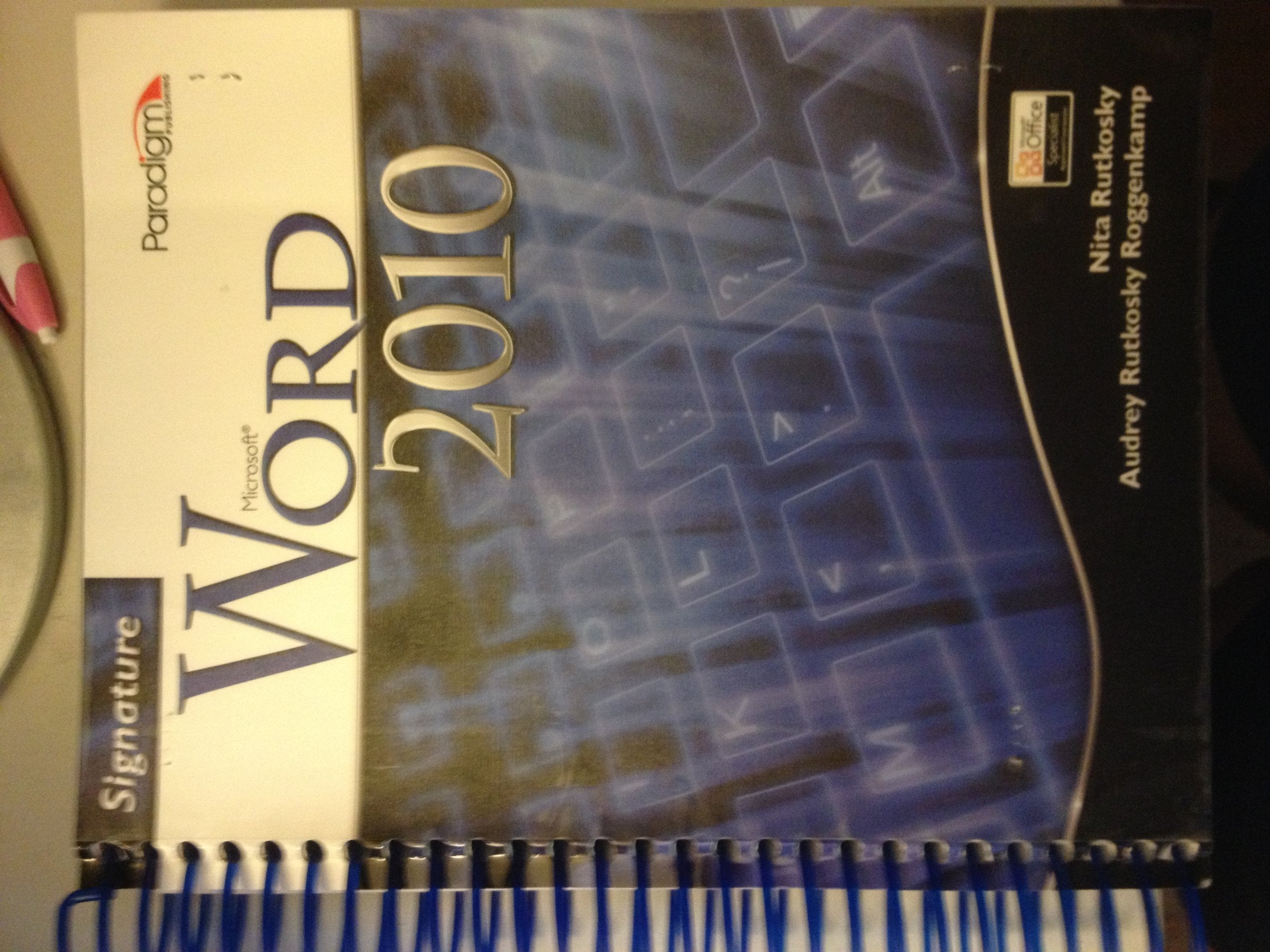 Signature Microsoft Word 2010 W/ CD,Used