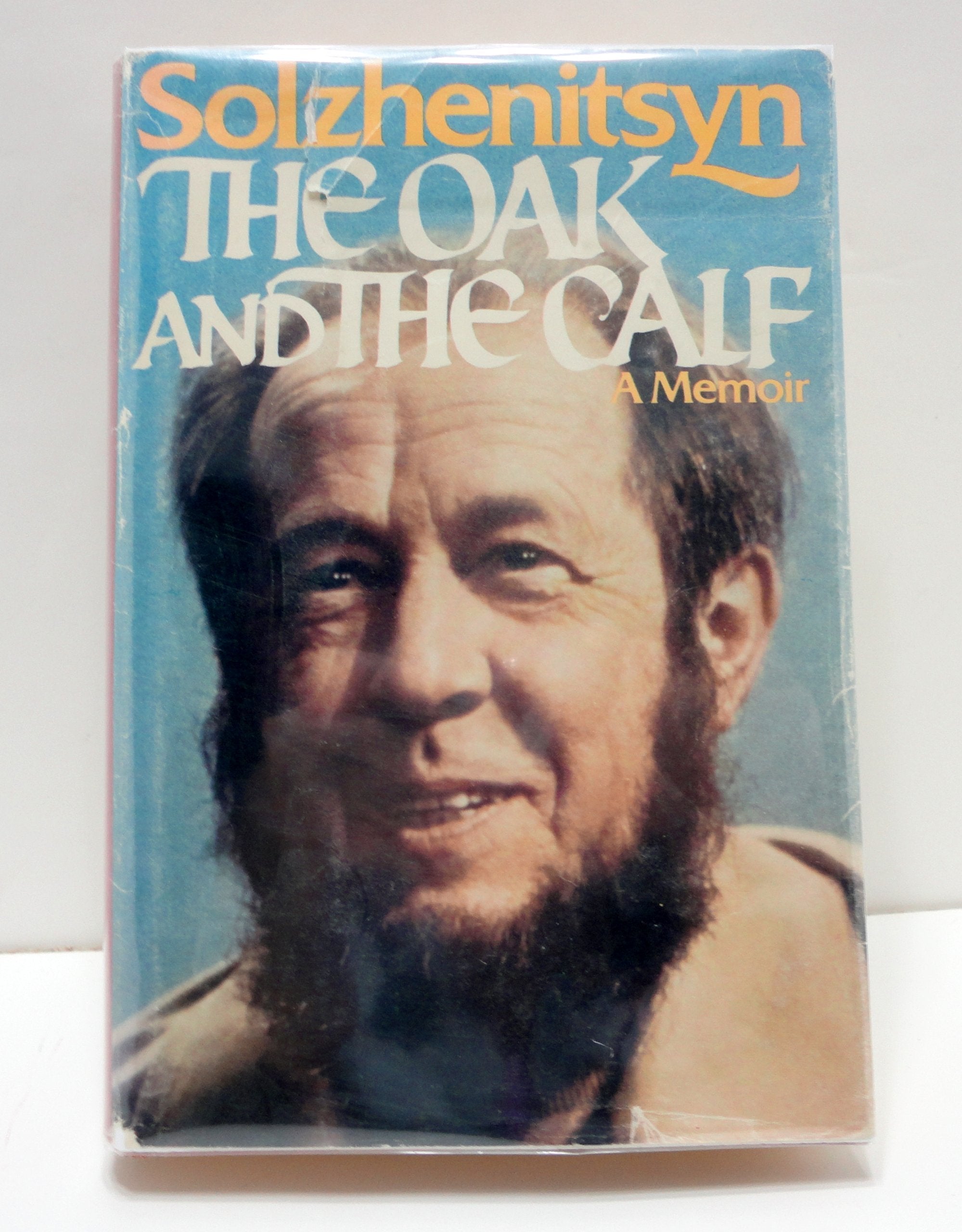 The Oak And The Calf: Sketches Of Literary Life In The Soviet Union (English And Russian Edition),Used