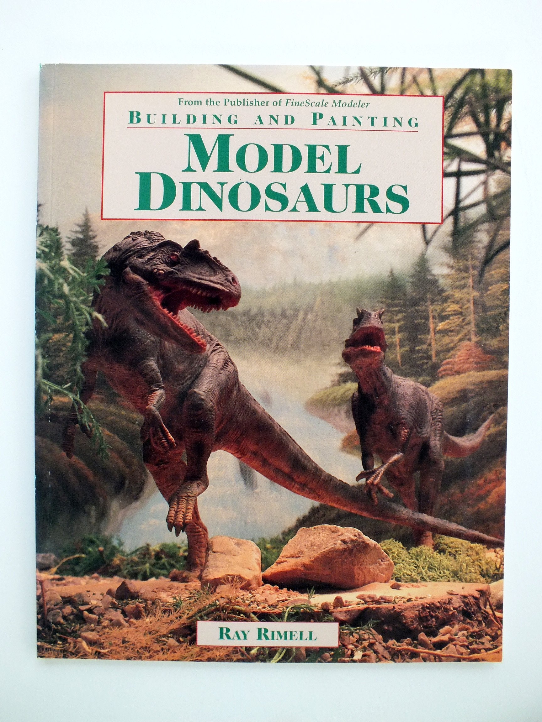 Building And Painting Model Dinosaurs,New