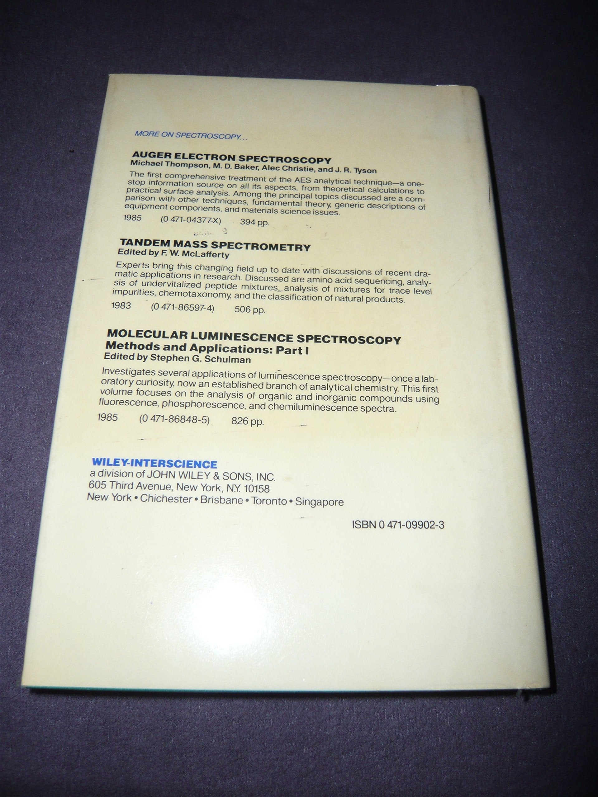 Fourier Transform Infrared Spectrometry (Chemical Analysis: A Series Of Monographs On Analytical Chemistry And Its Applications),Used