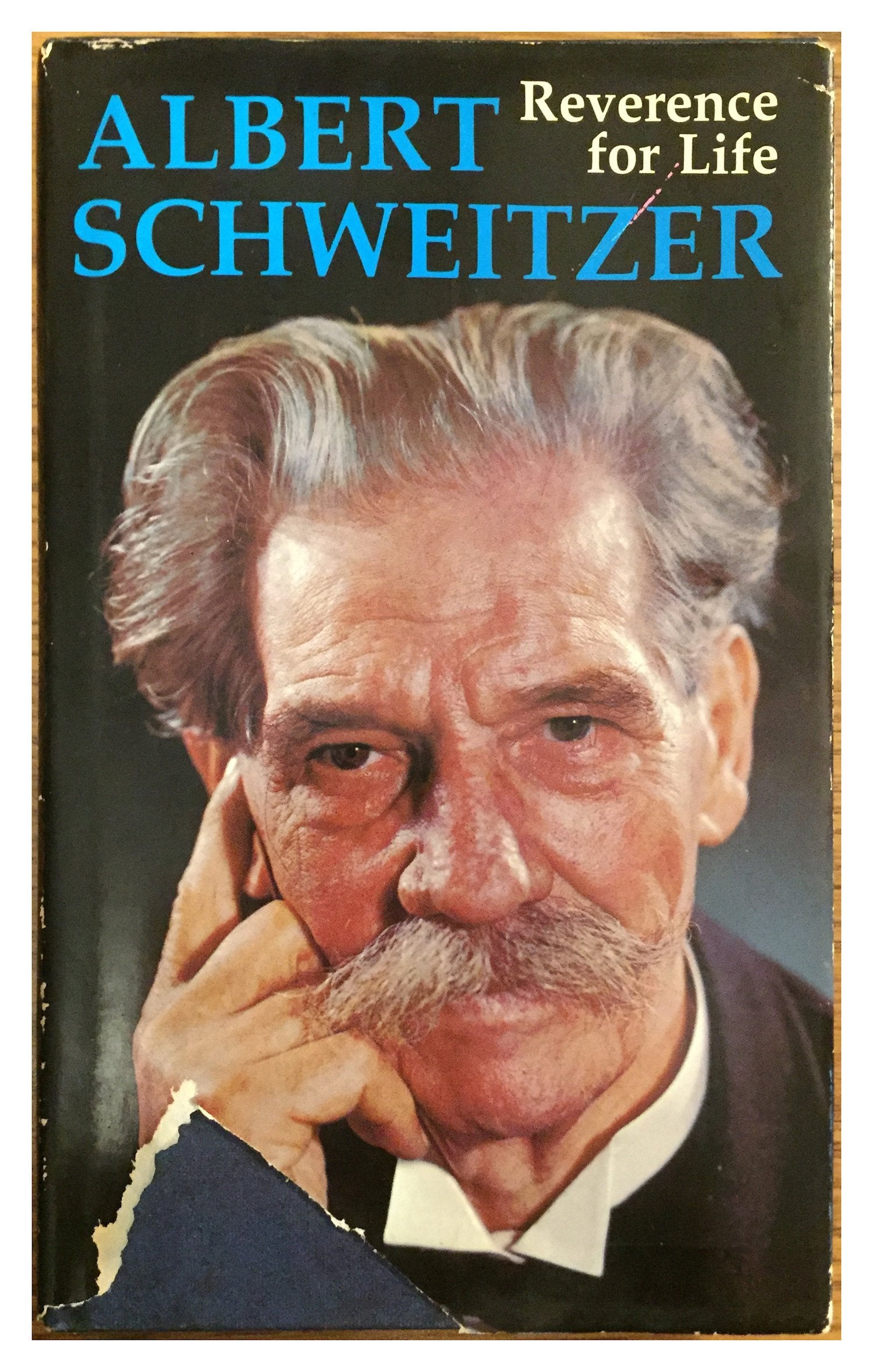 Albert Schweitzer: Reverence for Life The inspiring words of a great humanitarian (Hallmark editions),Used