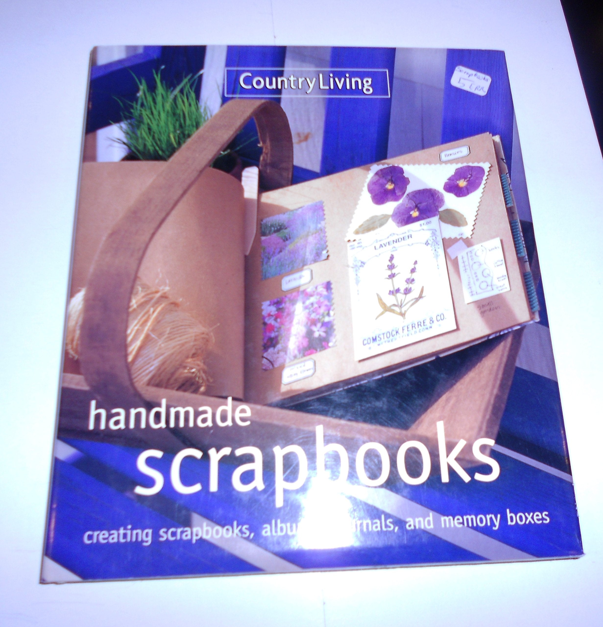 Country Living Handmade Scrapbooks (Country Living (New York, N.Y.).),Used