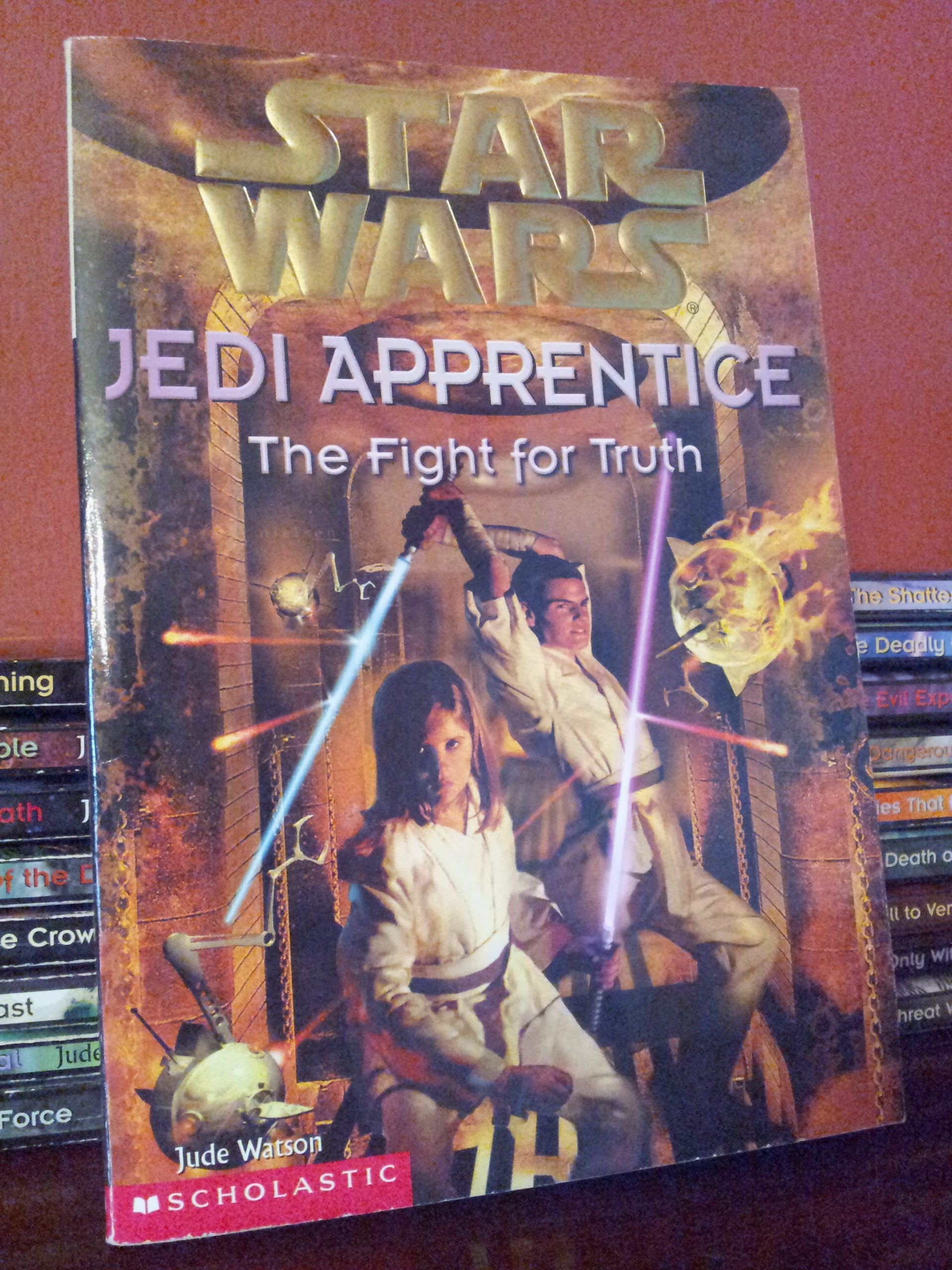 The Fight For Truth (Star Wars: Jedi Apprentice, Book 9),Used