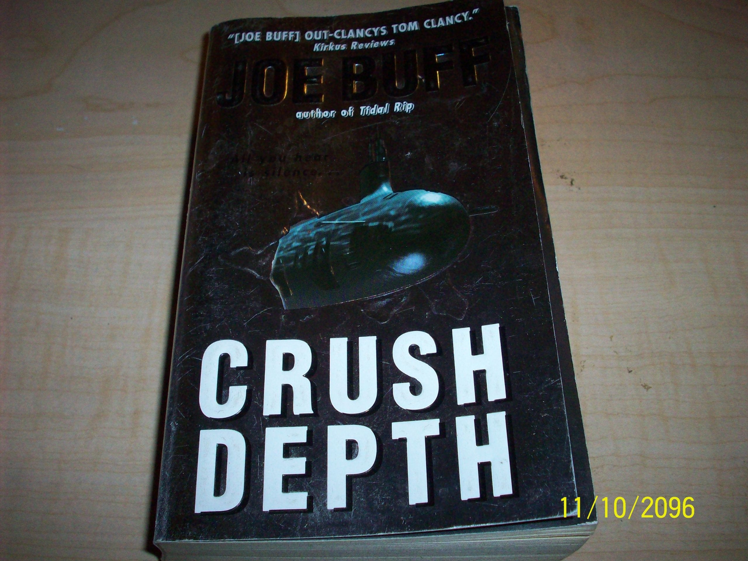 Crush Depth (A Jeffrey Fuller Novel, 3)