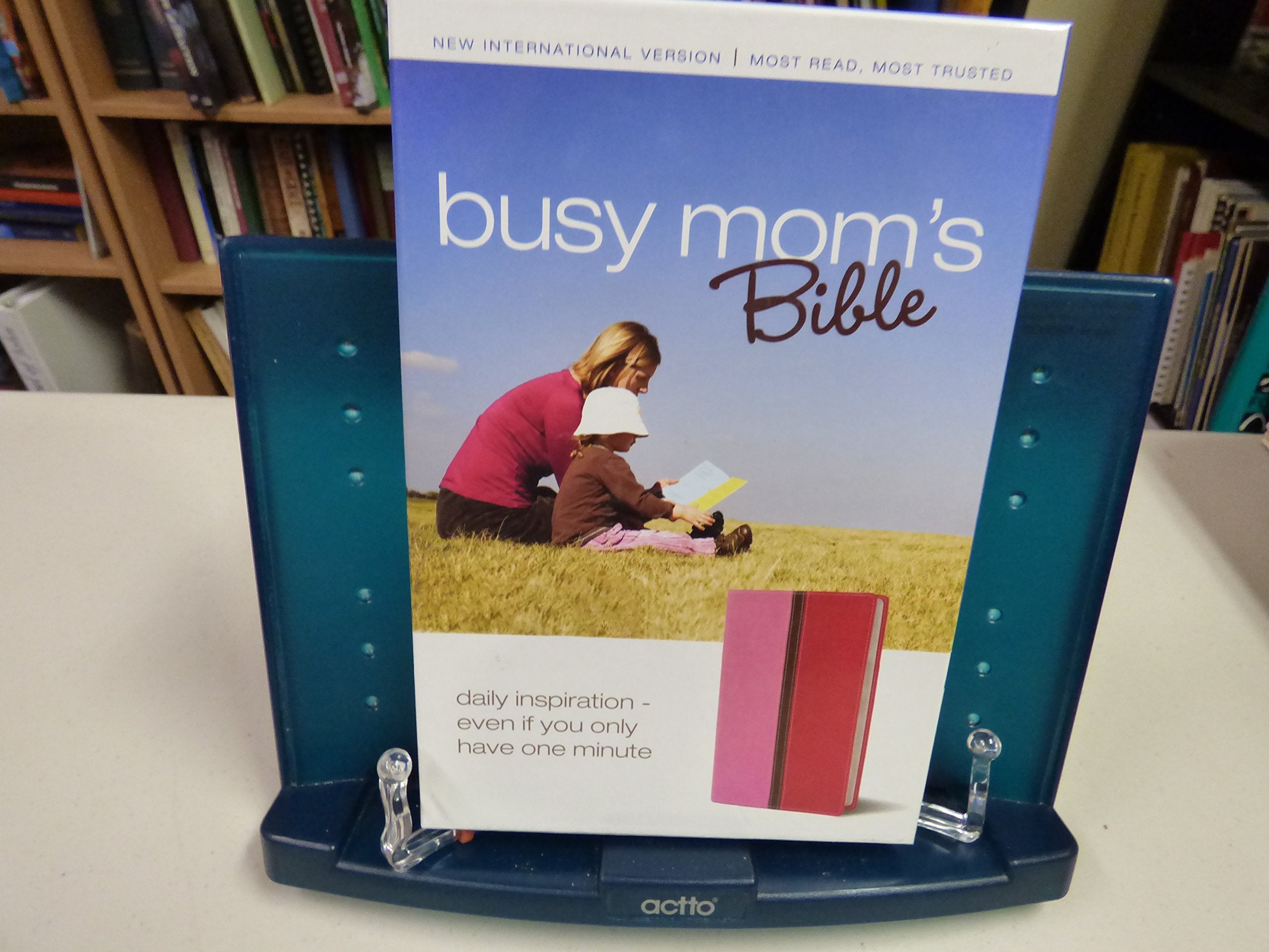 Busy Moms Bible: Daily Inspiration Even If You Only Have One Minute,Used