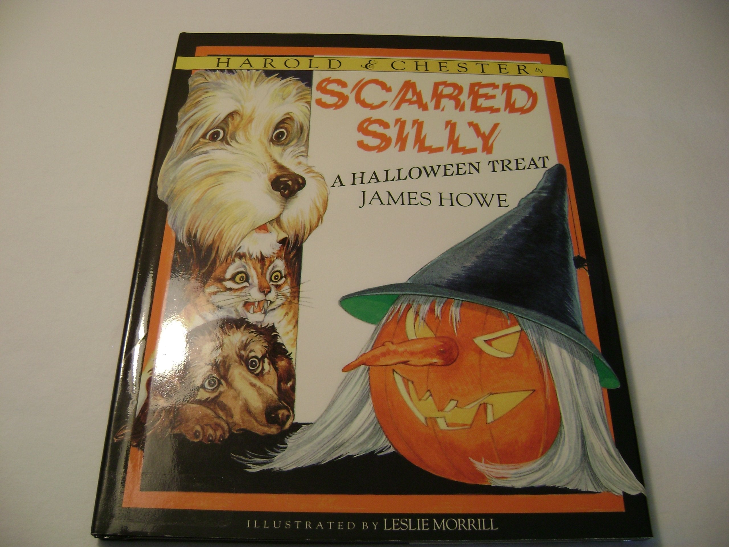 Scared Silly: A Halloween Treat (Bunnicula And Friends),Used