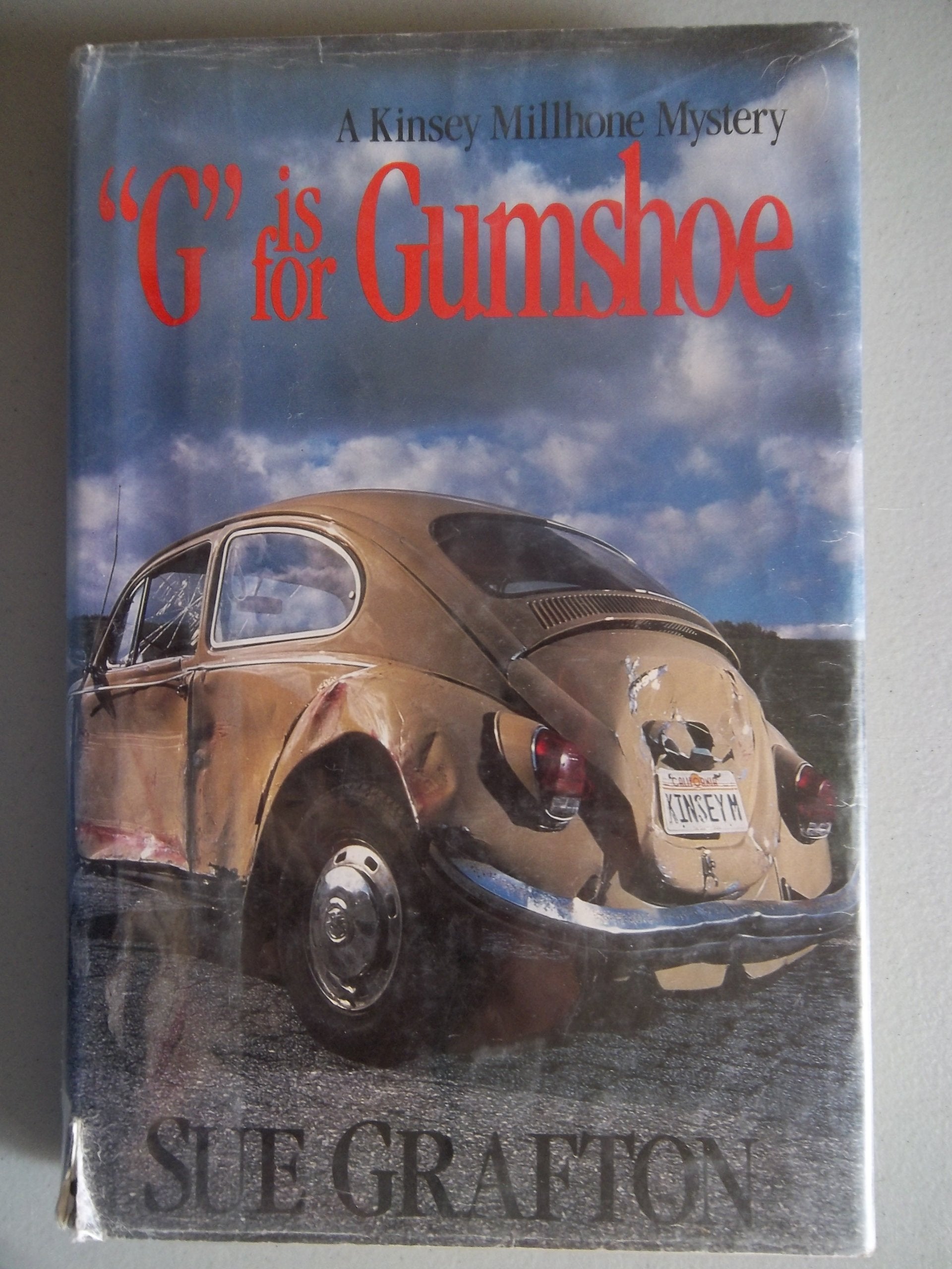 G Is for Gumshoe (G K Hall Large Print Book Series),Used