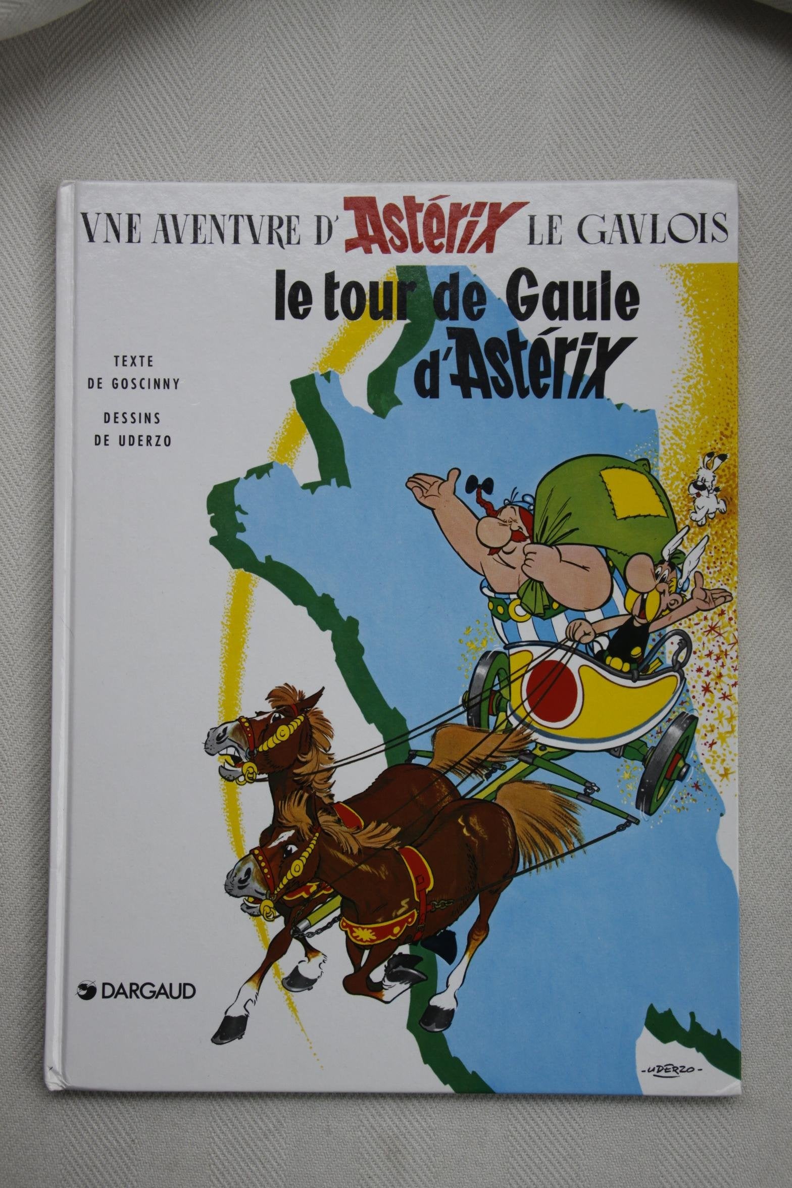 Le Tour De Gaule D'Asterix (French Edition),Used