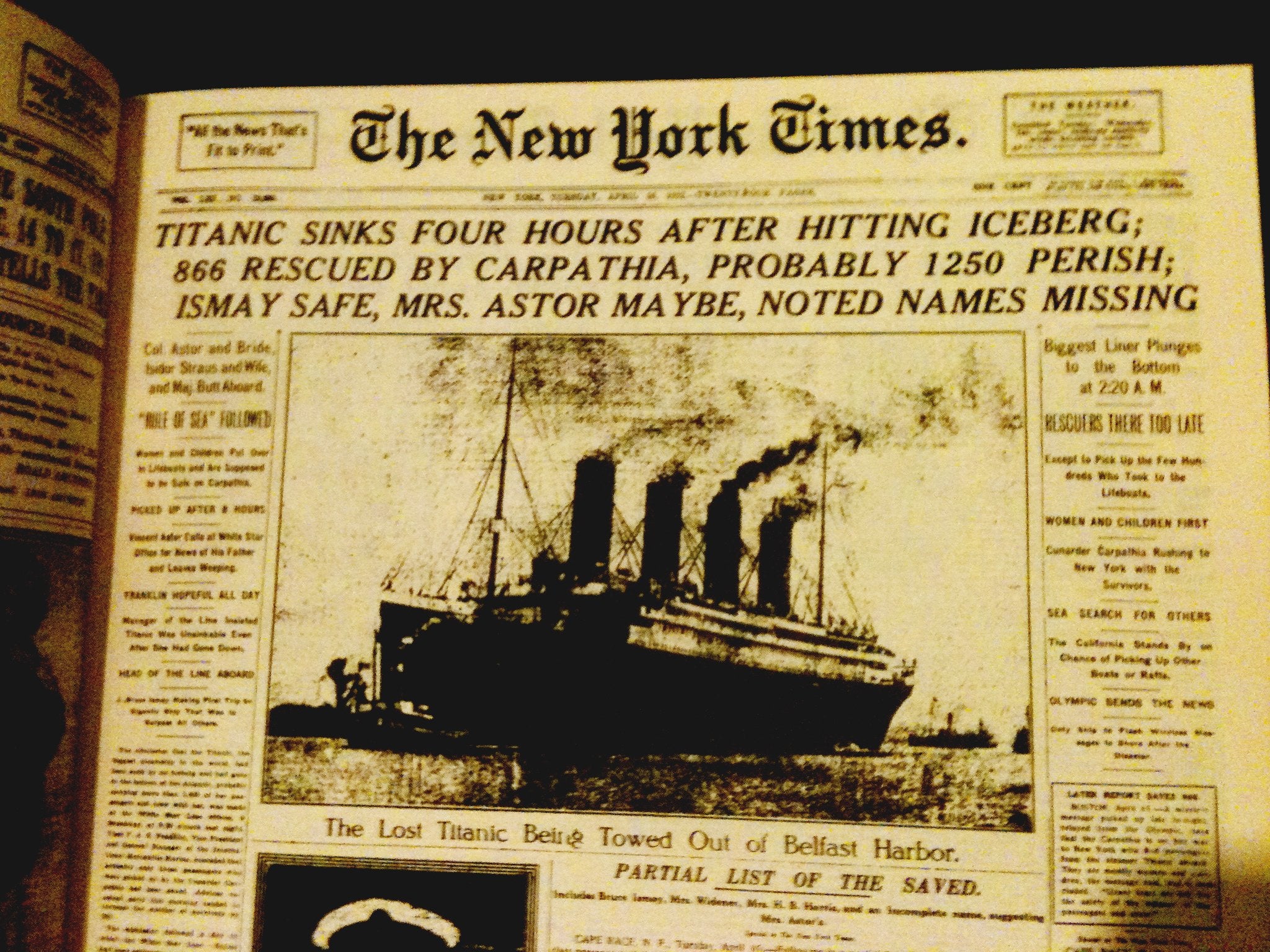 The New York Times Page One: Major Events 19001997 As Presented In The New York Times