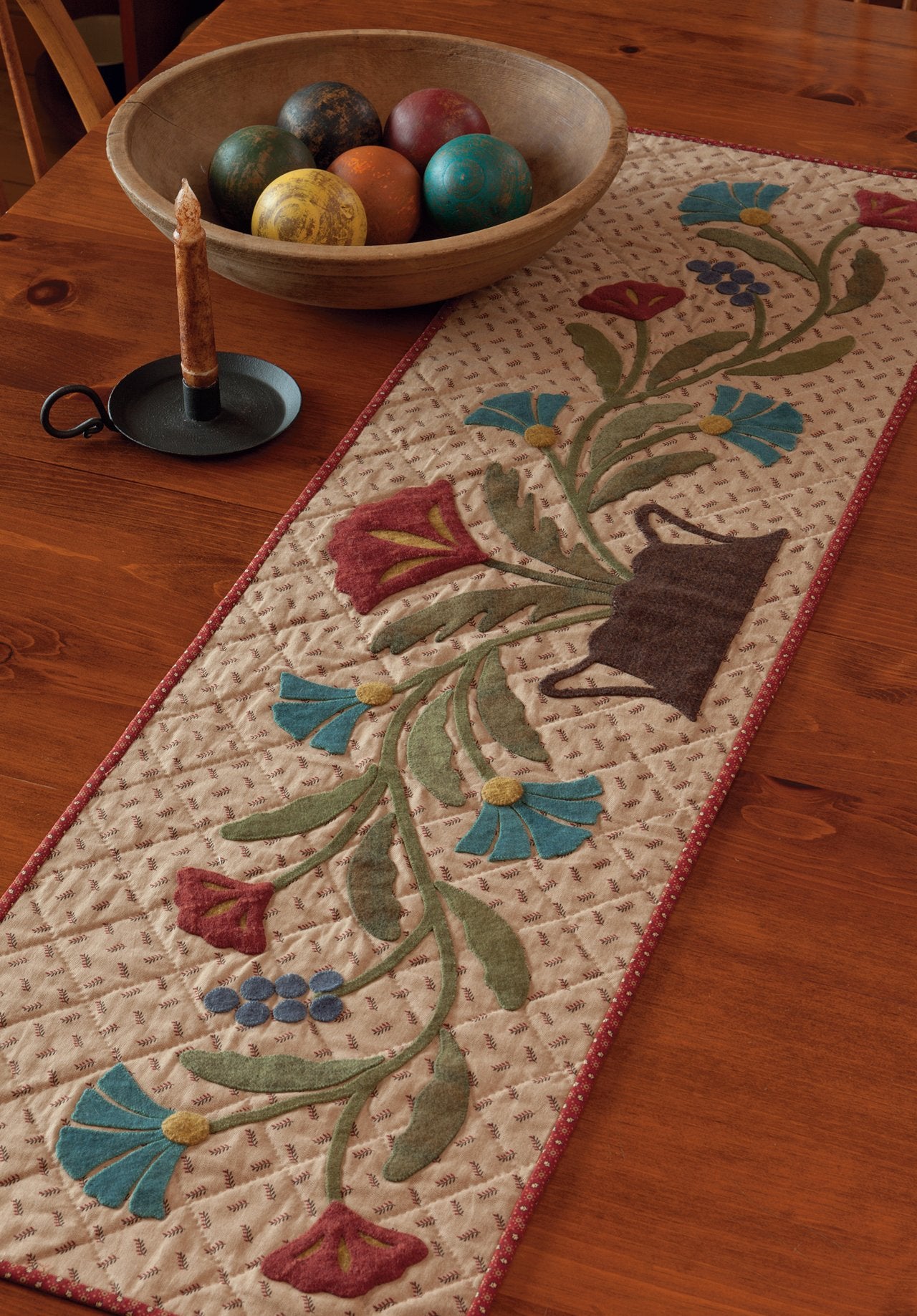 Elegant Quilts, Country Charm: Applique Designs in Cotton and Wool,Used