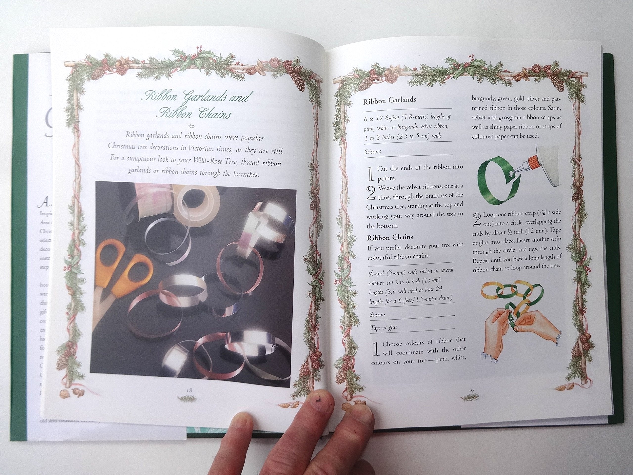 The Anne of Green Gables Christmas Treasury,Used