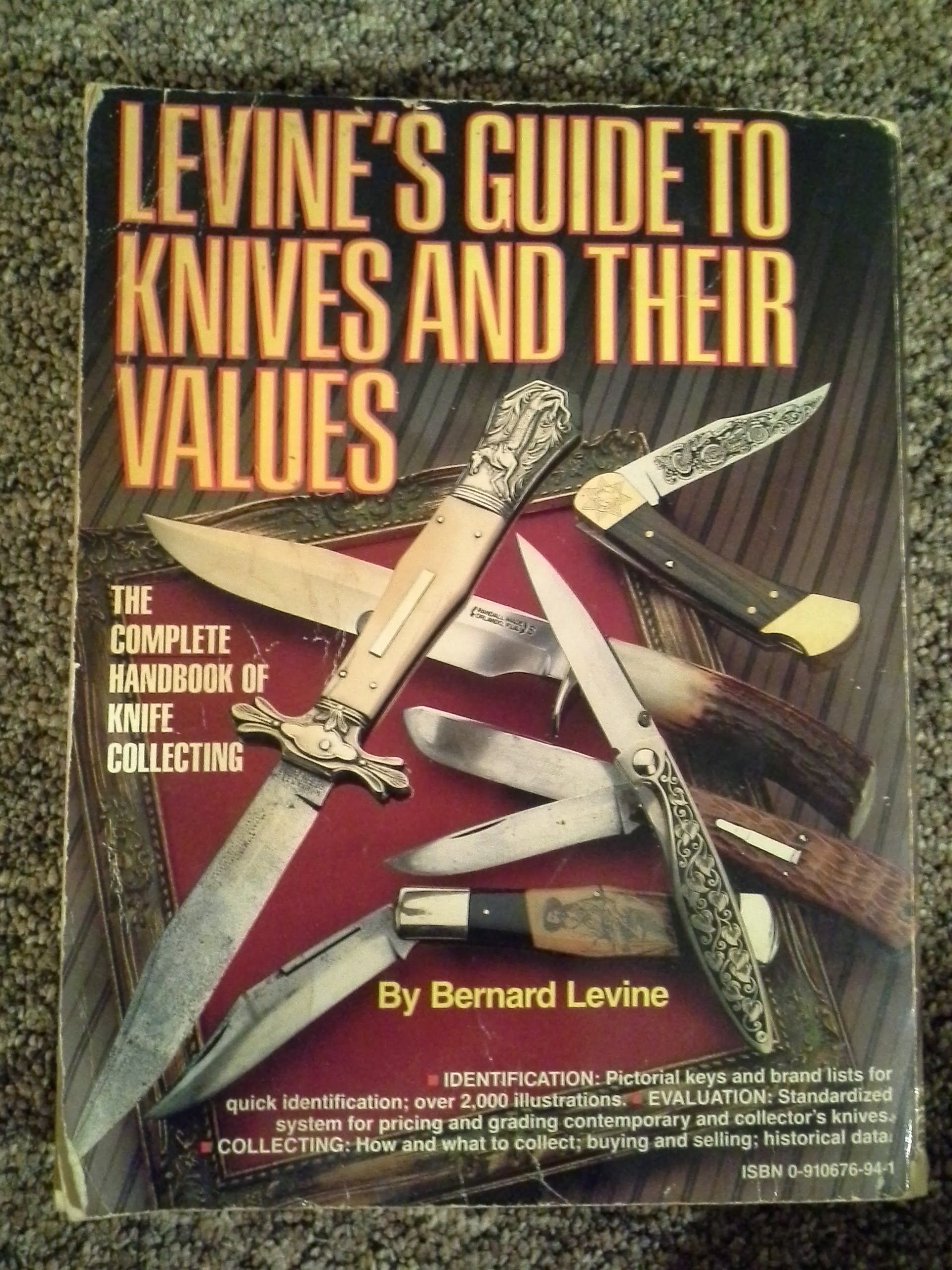 Levine'S Guide To Knives And Their Values (Levine'S Guide To Knives & Their Values),New