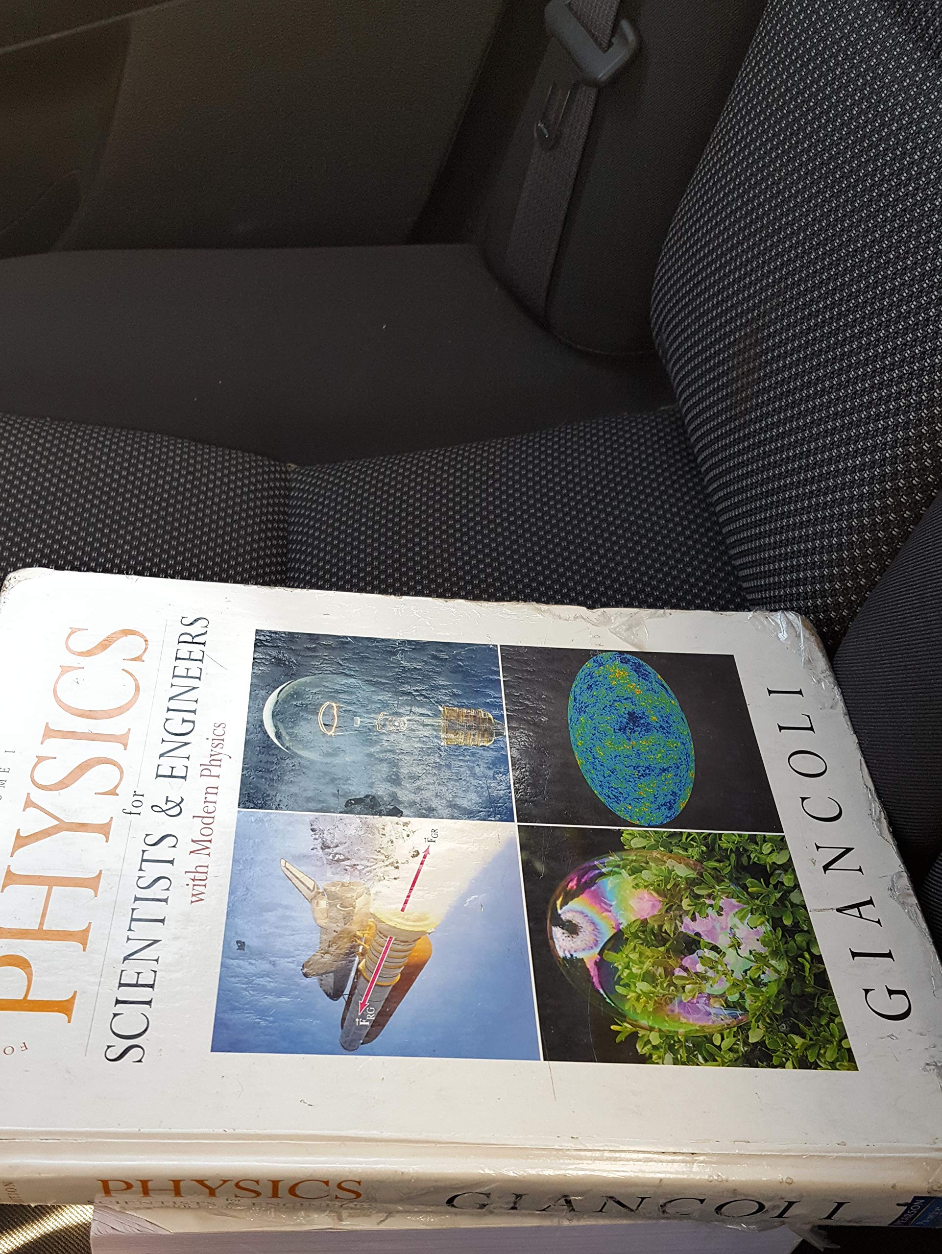 Physics for Scientists & Engineers, Volume 1 (Chapters 120),Used