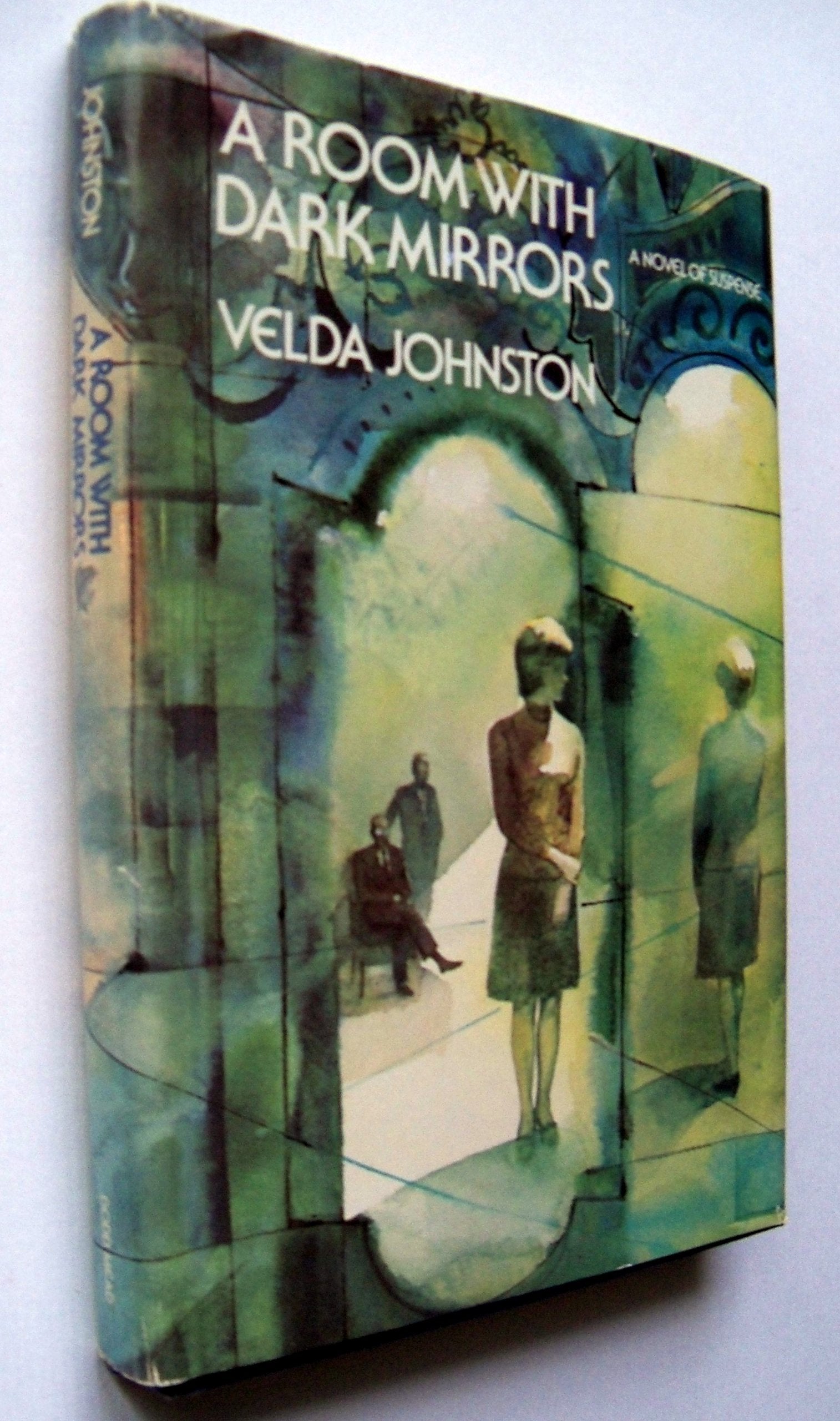 A room with dark mirrors,Used