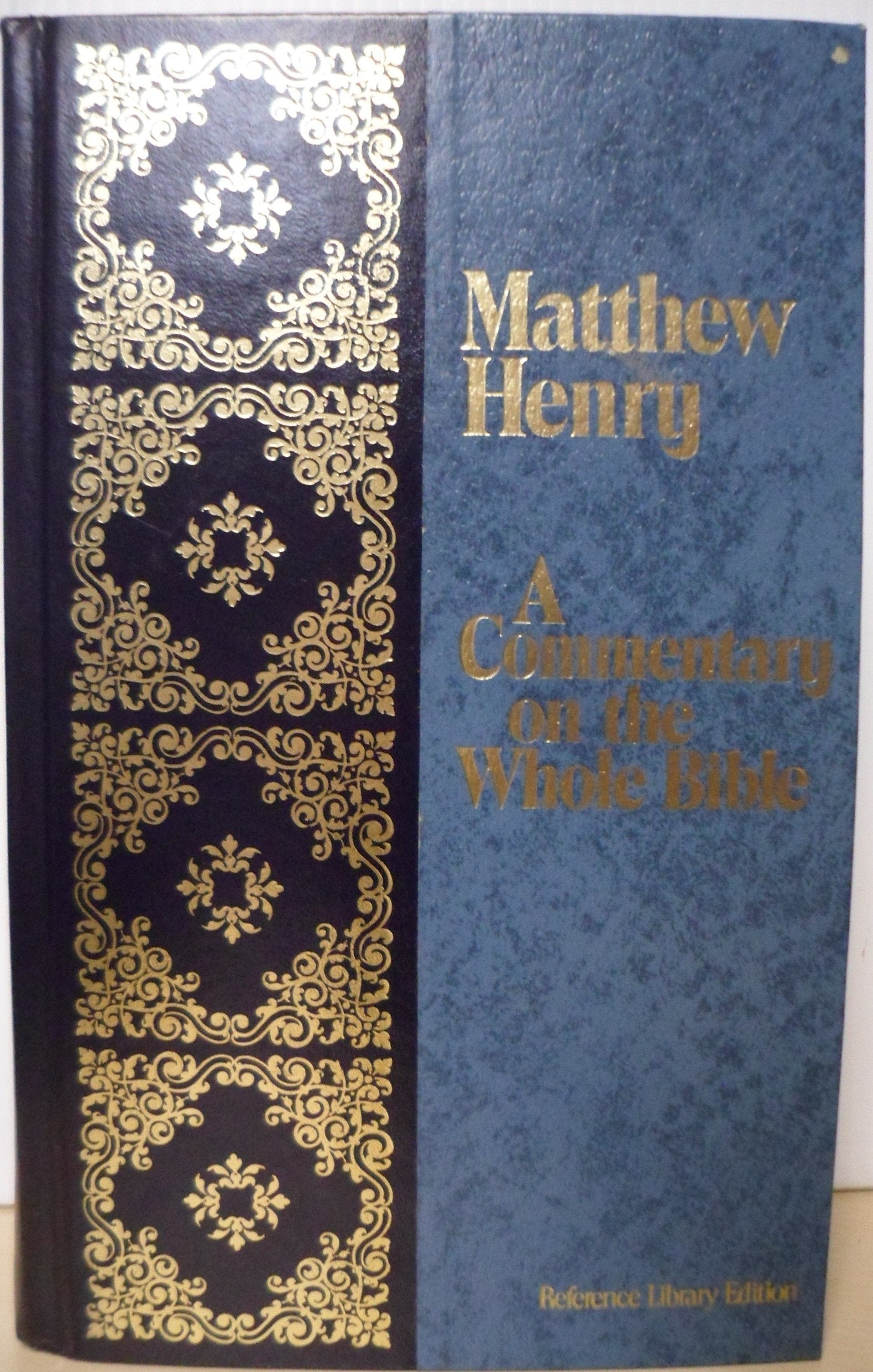 A Commentary on the Whole Bible: Isaiah to Malachi (Reference Library),Used