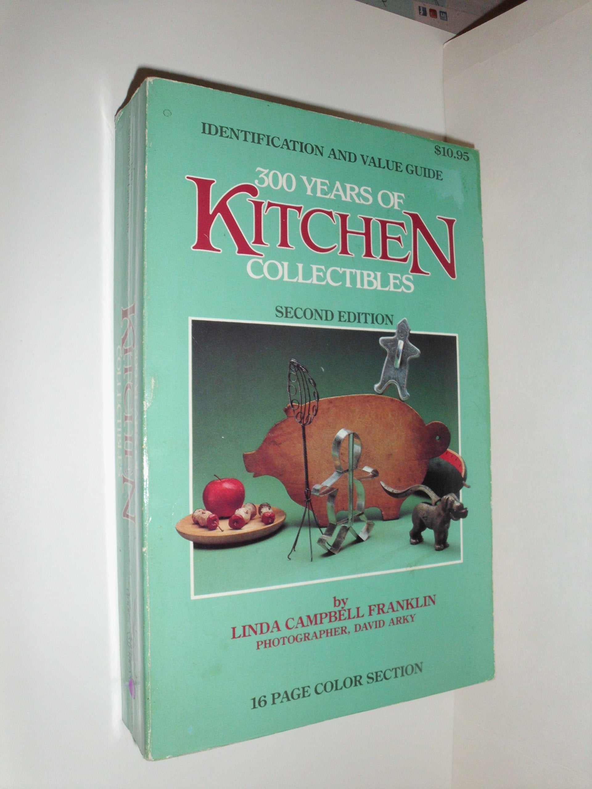 300 Years Of Kitchen Collectibles,New