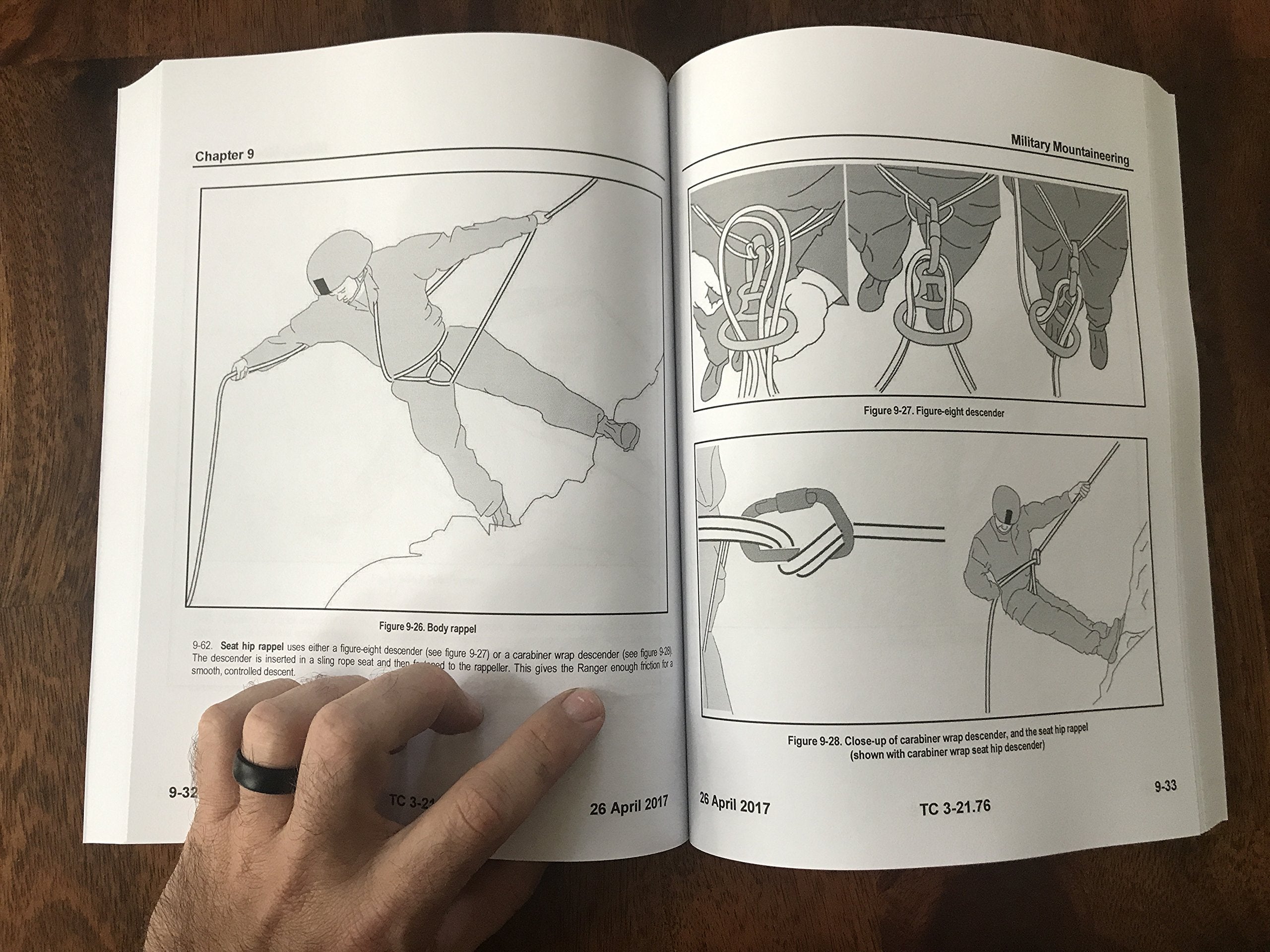 Ranger Handbook: TC 321.76, April 2017 Edition,New