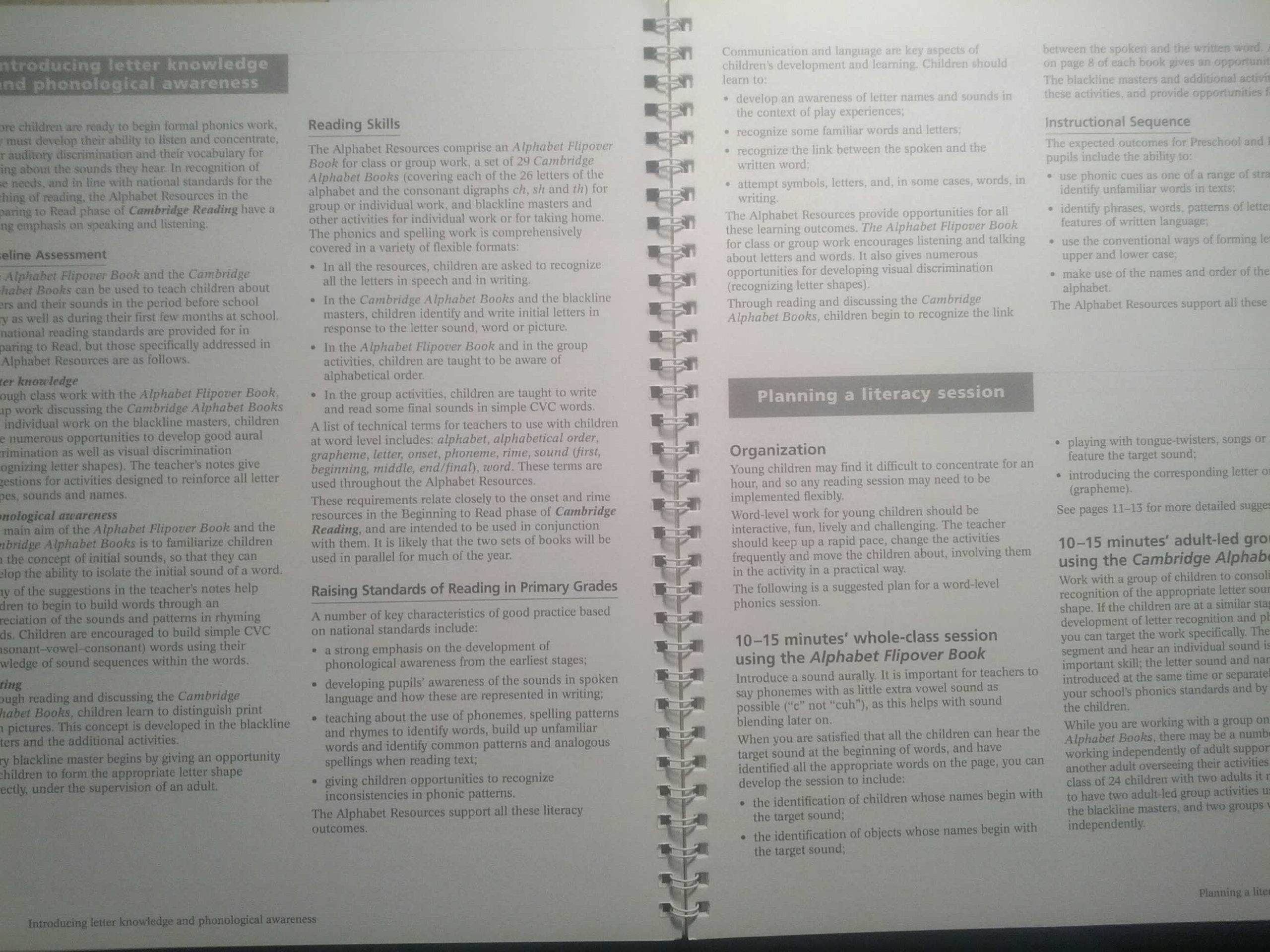Preparing to Read: Alphabet Resources Teacher's Guide American English Edition (Cambridge Reading),Used