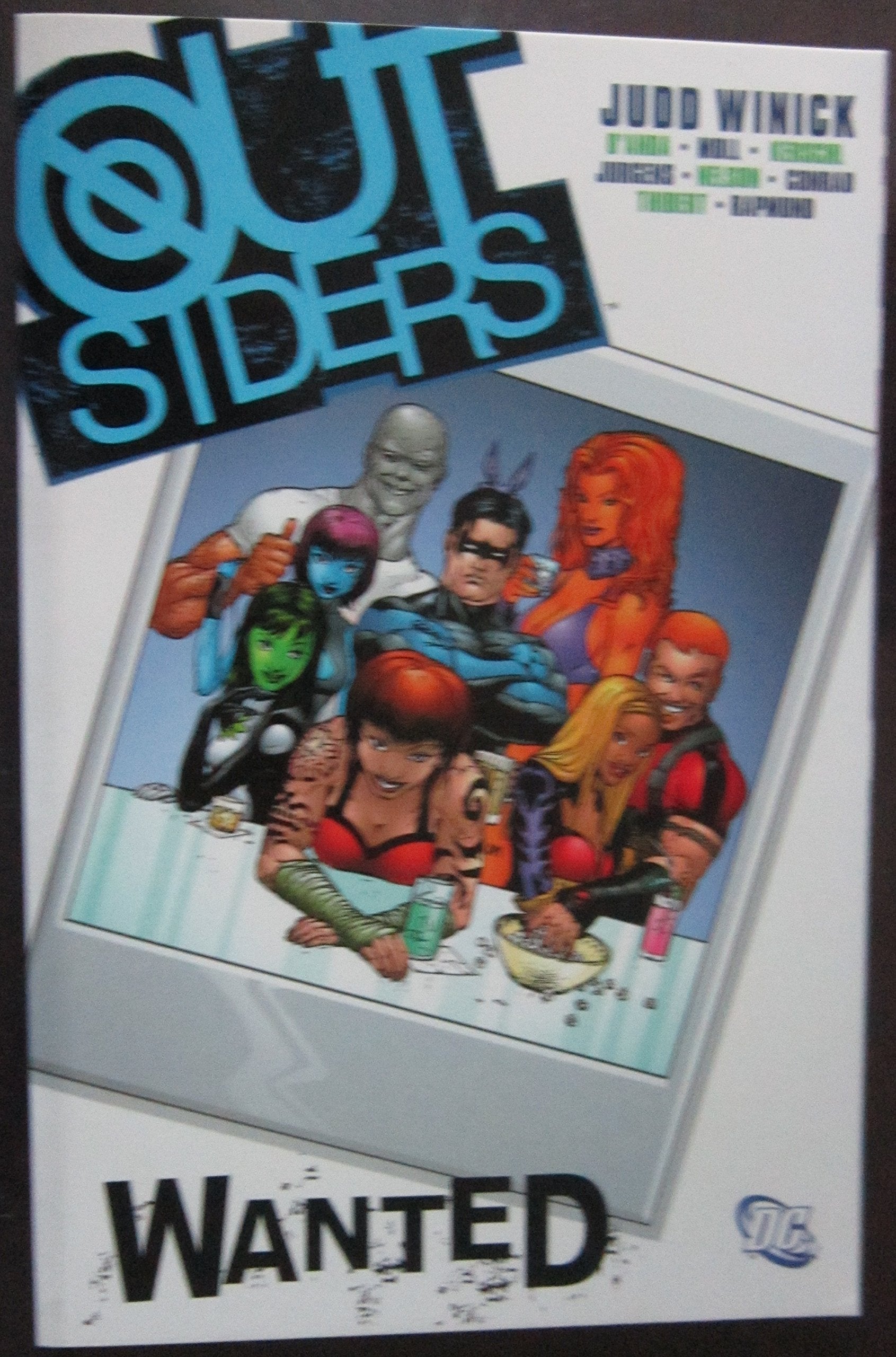 Outsiders Vol 03: Wanted