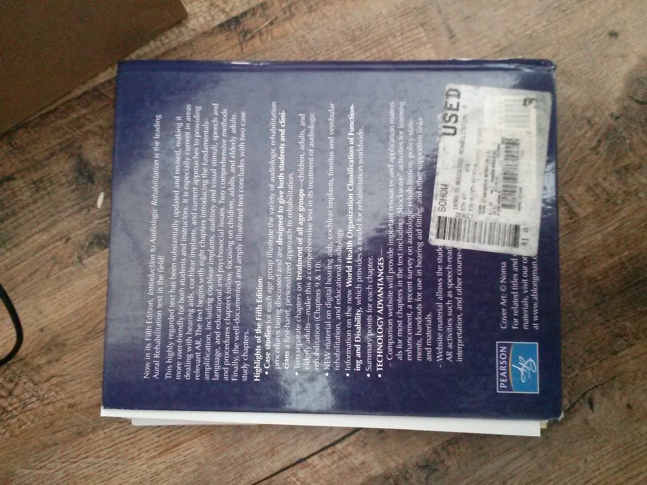 Academic Writing in APAStyle: Writing Academic Papers and Theses in APAStyle 7th Edition,Used