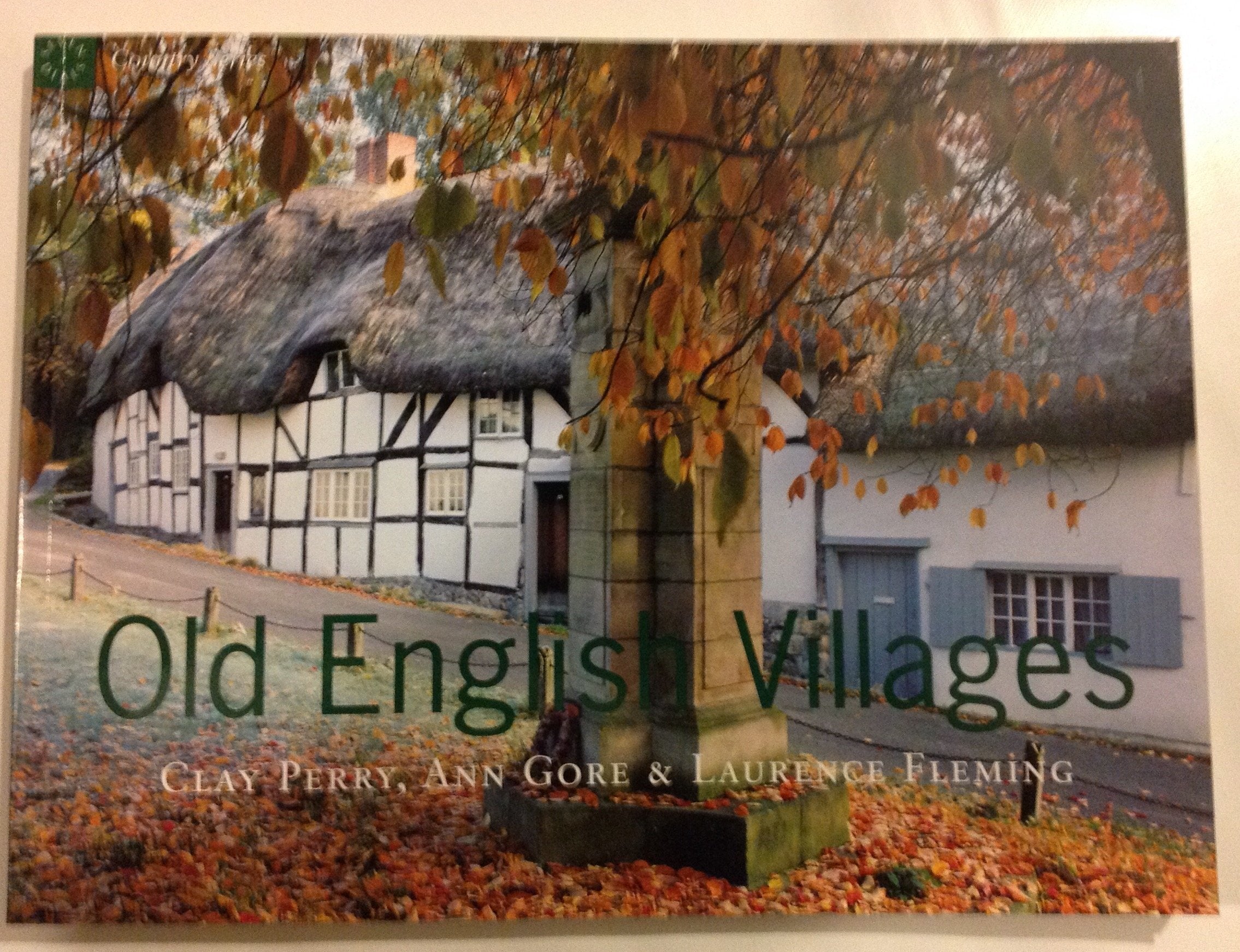 Old English Villages (Country Series),Used