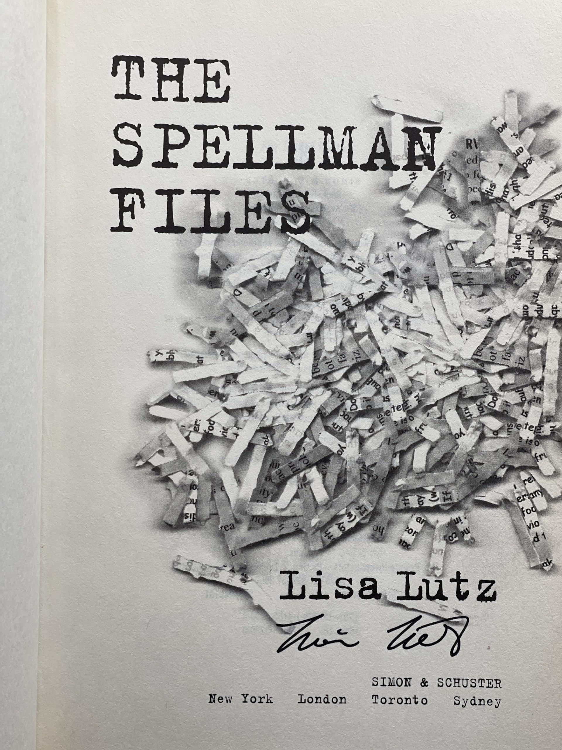 The Spellman Files: A Novel,New