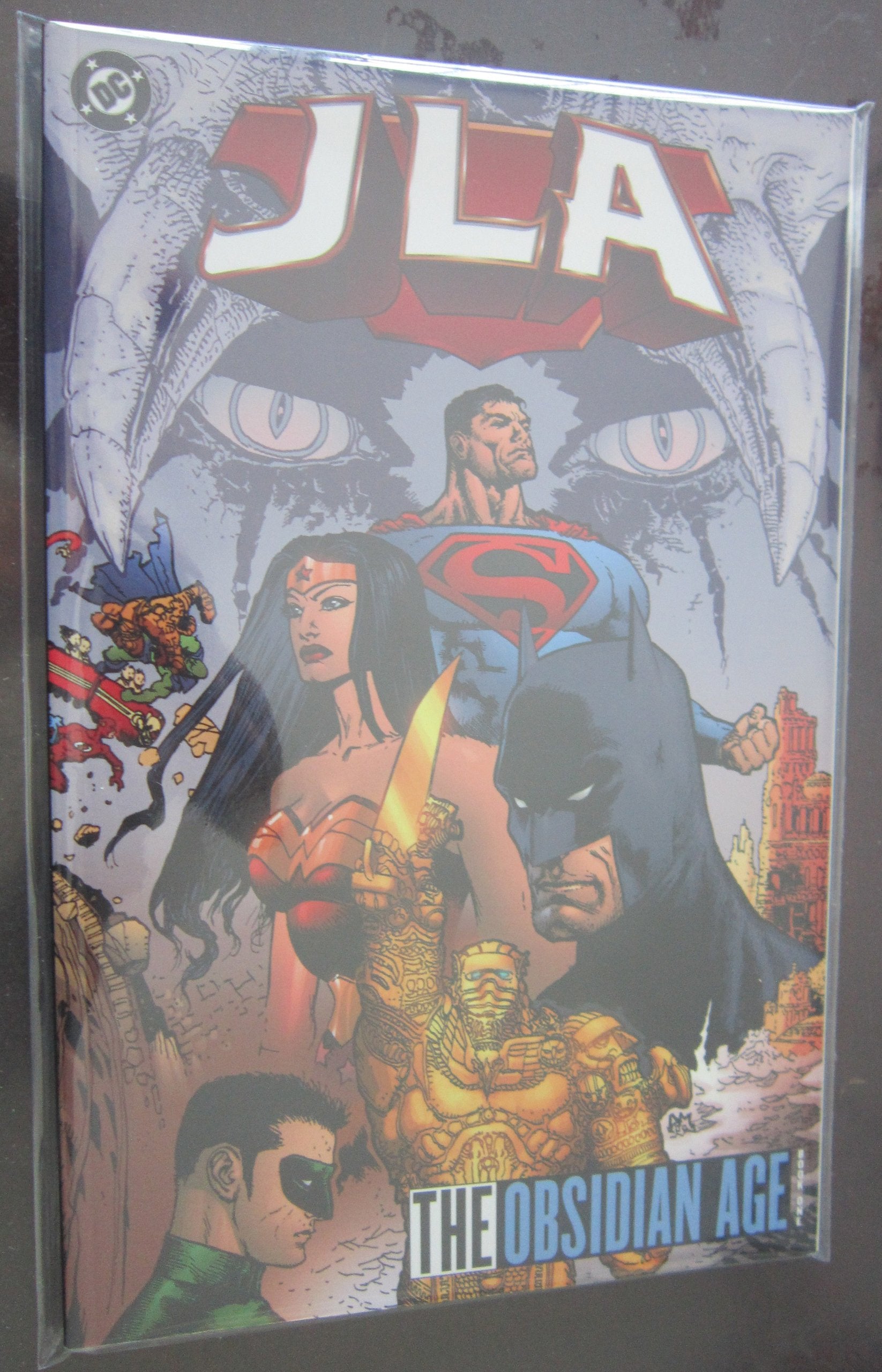 Jla the Obsidian Age: Book One,Used