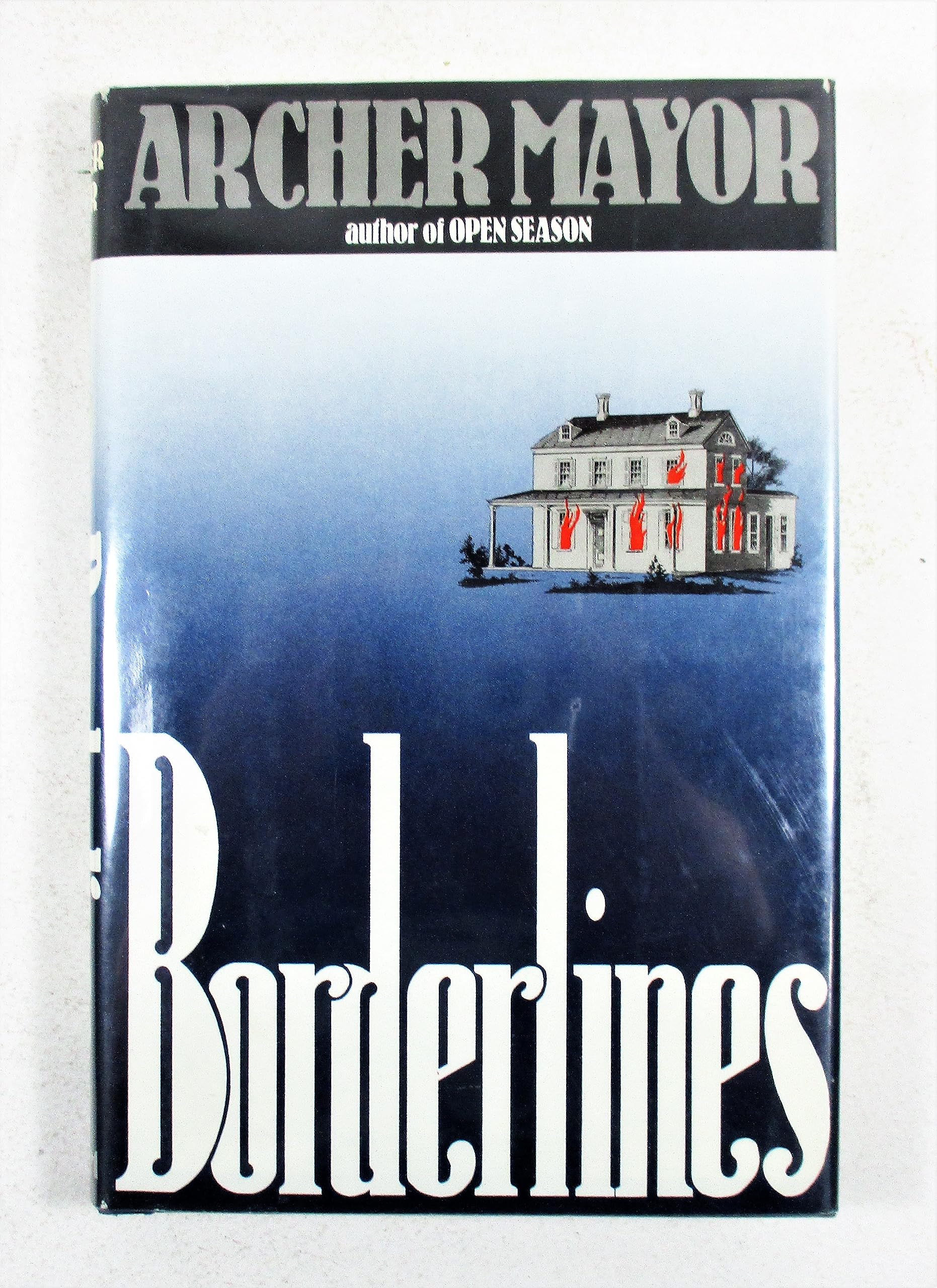 Borderlines (Joe Gunther Mysteries),Used