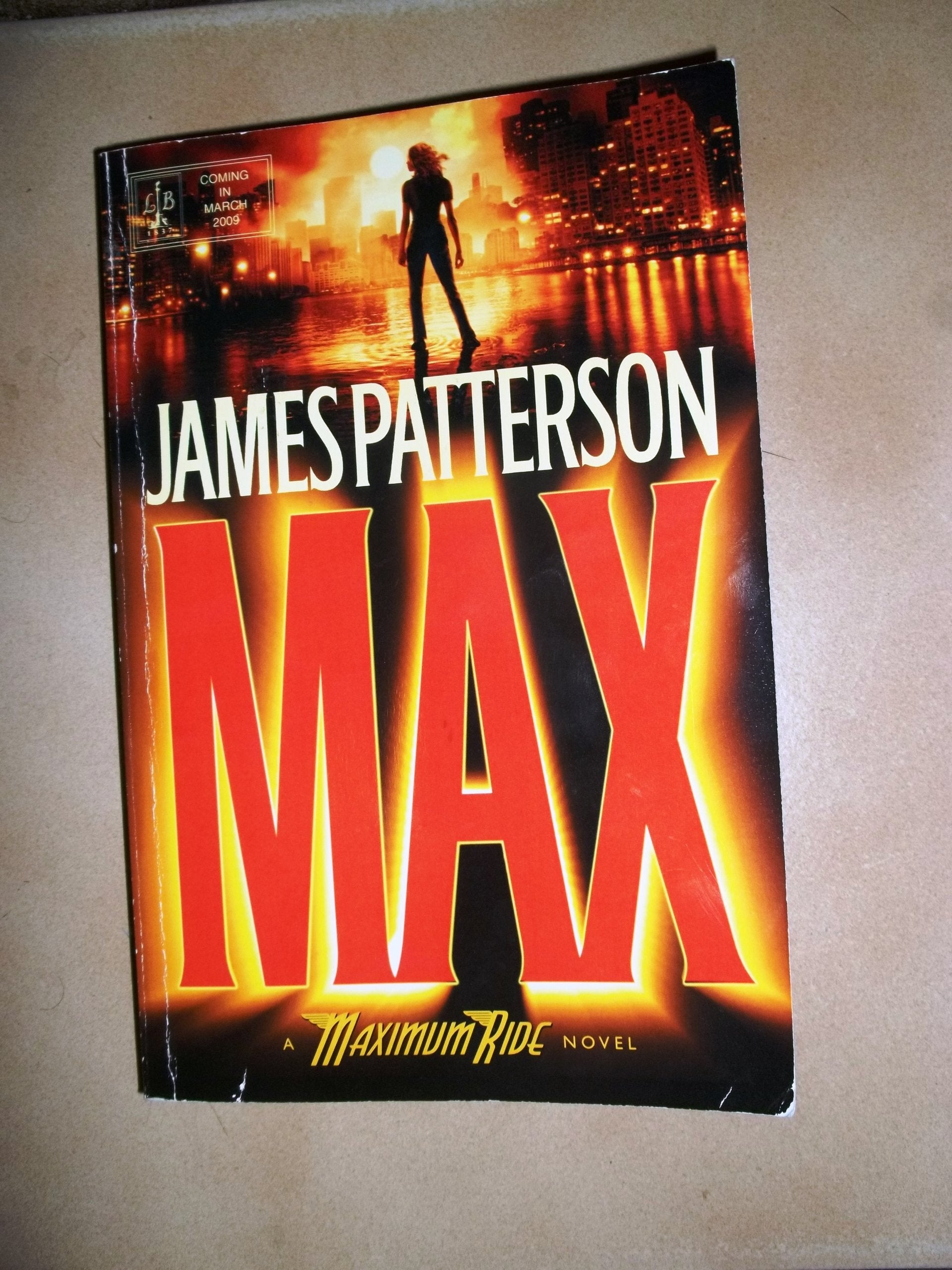 Max (Maximum Ride, Book 5),New