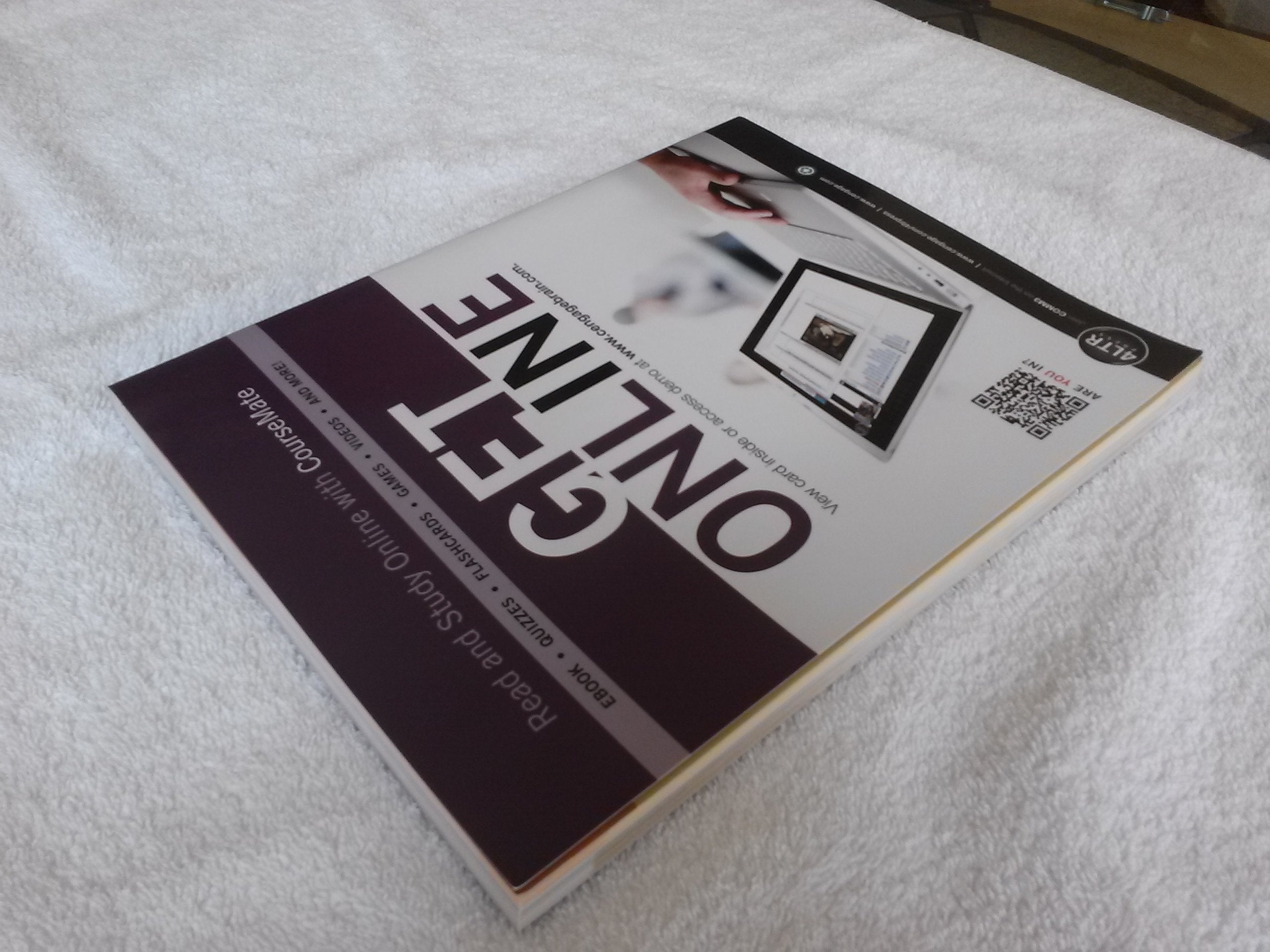 COMM3 (with CourseMate, 1 term (6 months) Printed Access Card) (New, Engaging Titles from 4LTR Press),New