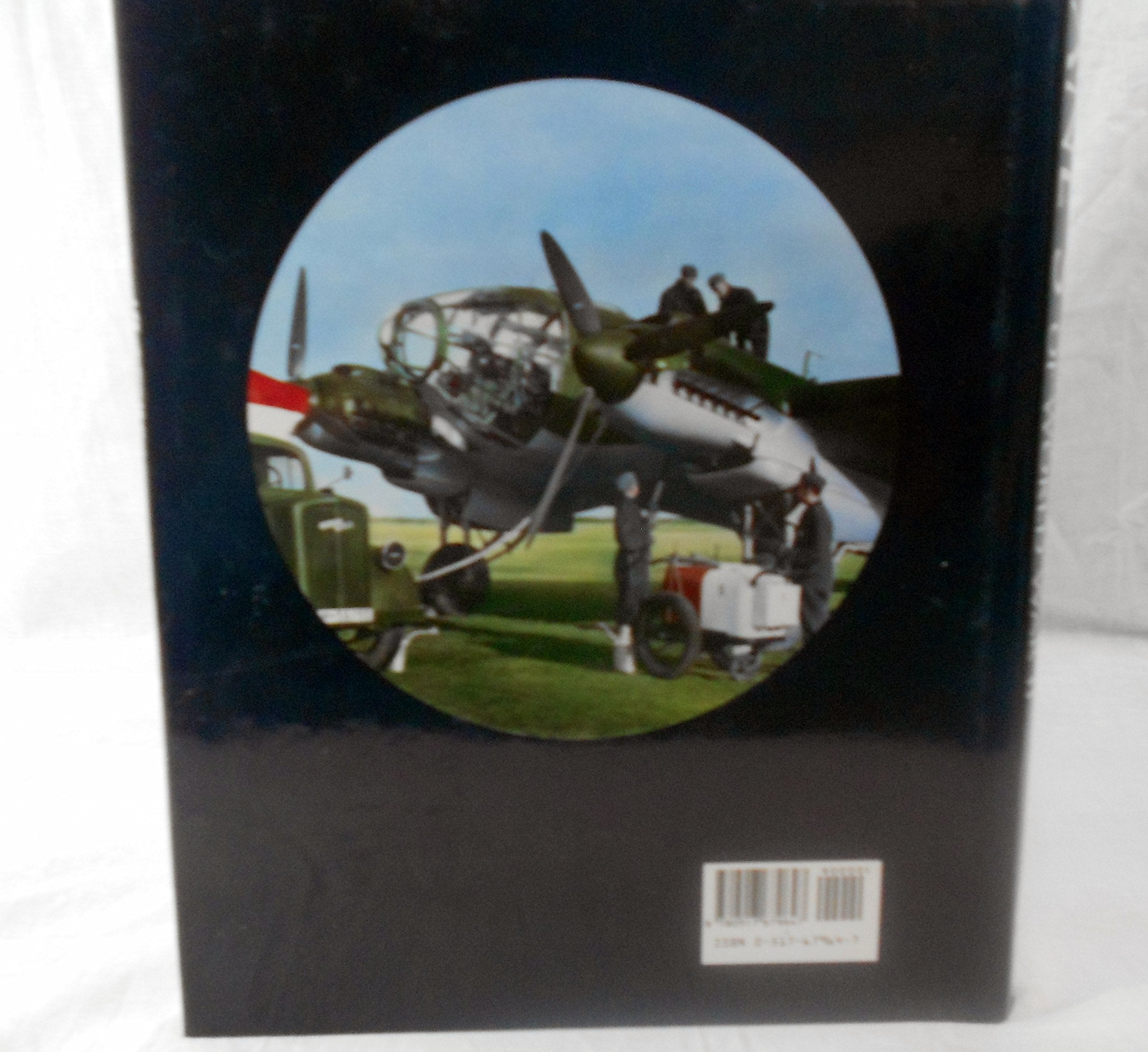Janes Fighting Aircraft Of World War Ii,New