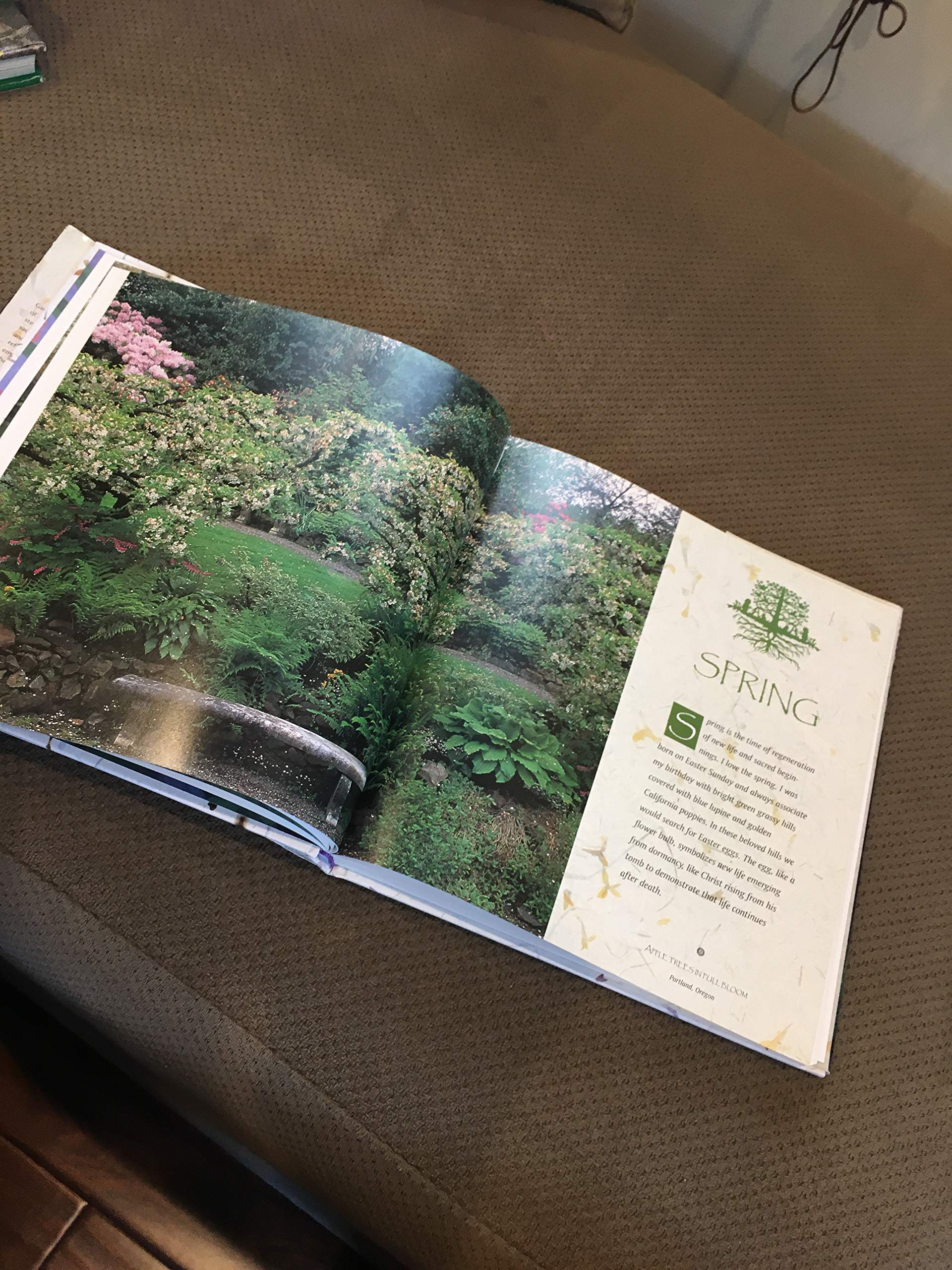 Cultivating Sacred Space: Gardening for the Soul,New