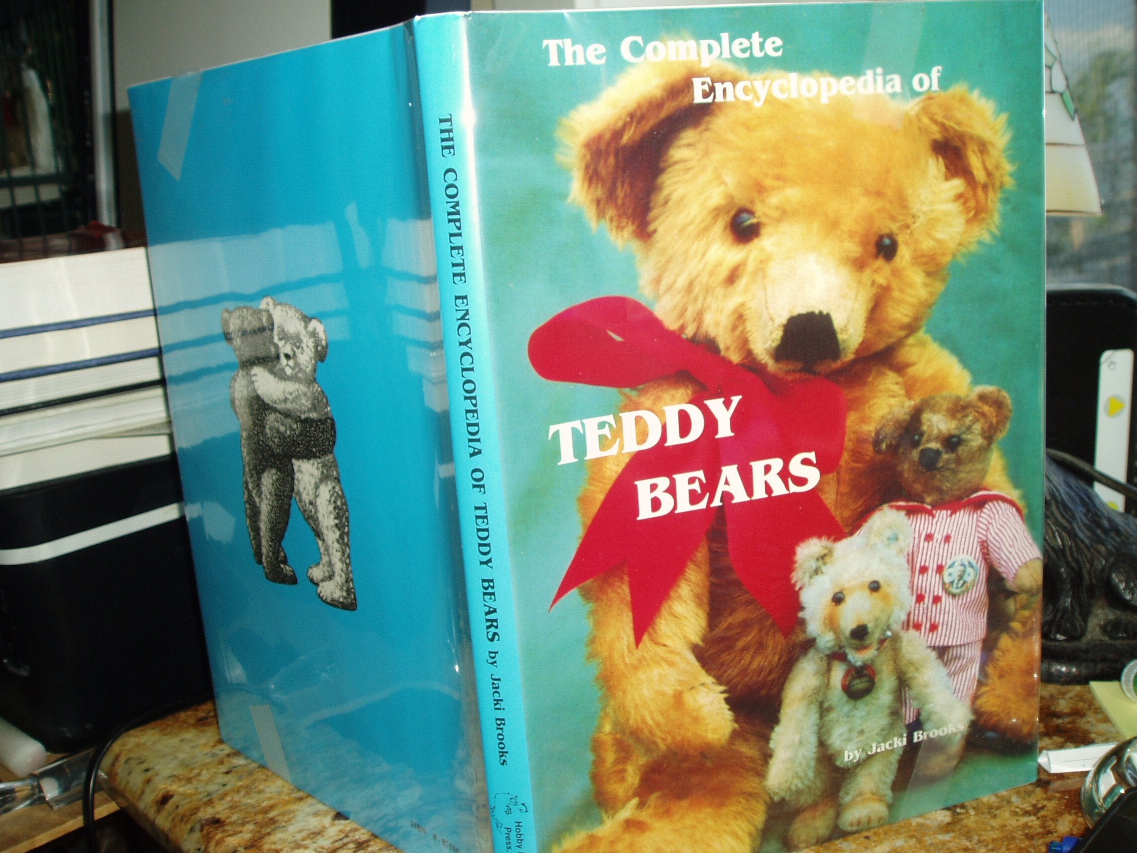 Complete Encyclopedia of Teddy Bears,New