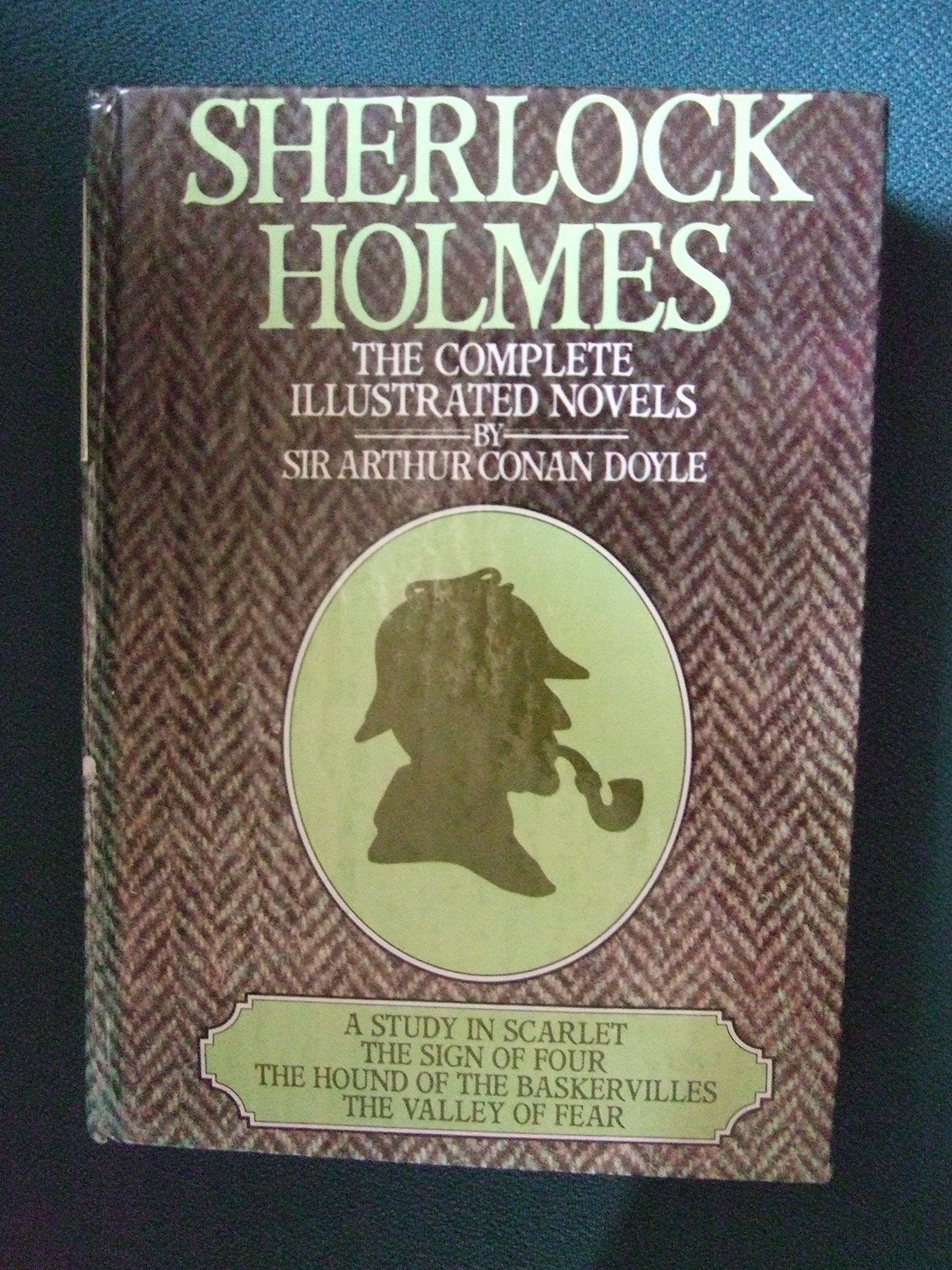 Complete Illustrated Novels (Sherlock Holmes),Used