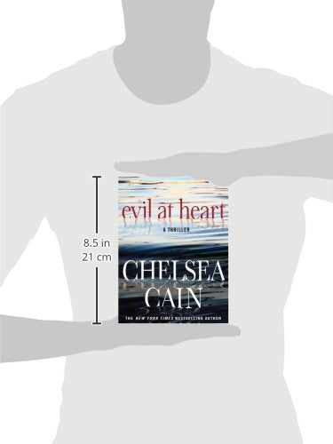 Evil at Heart (Thorndike Large Print Crime Scene),Used