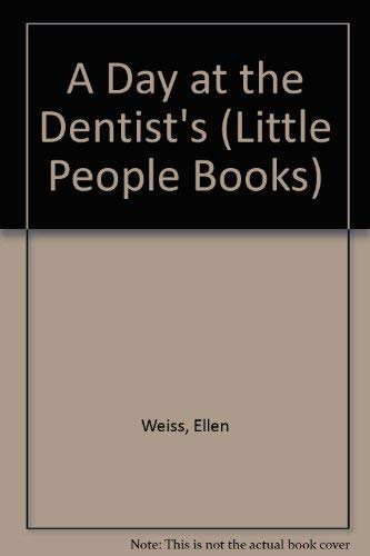A day at the dentists (Little people books),Used