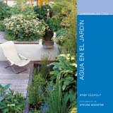 Agua en el jardn (Jardinera en Casa) (Spanish Edition),Used